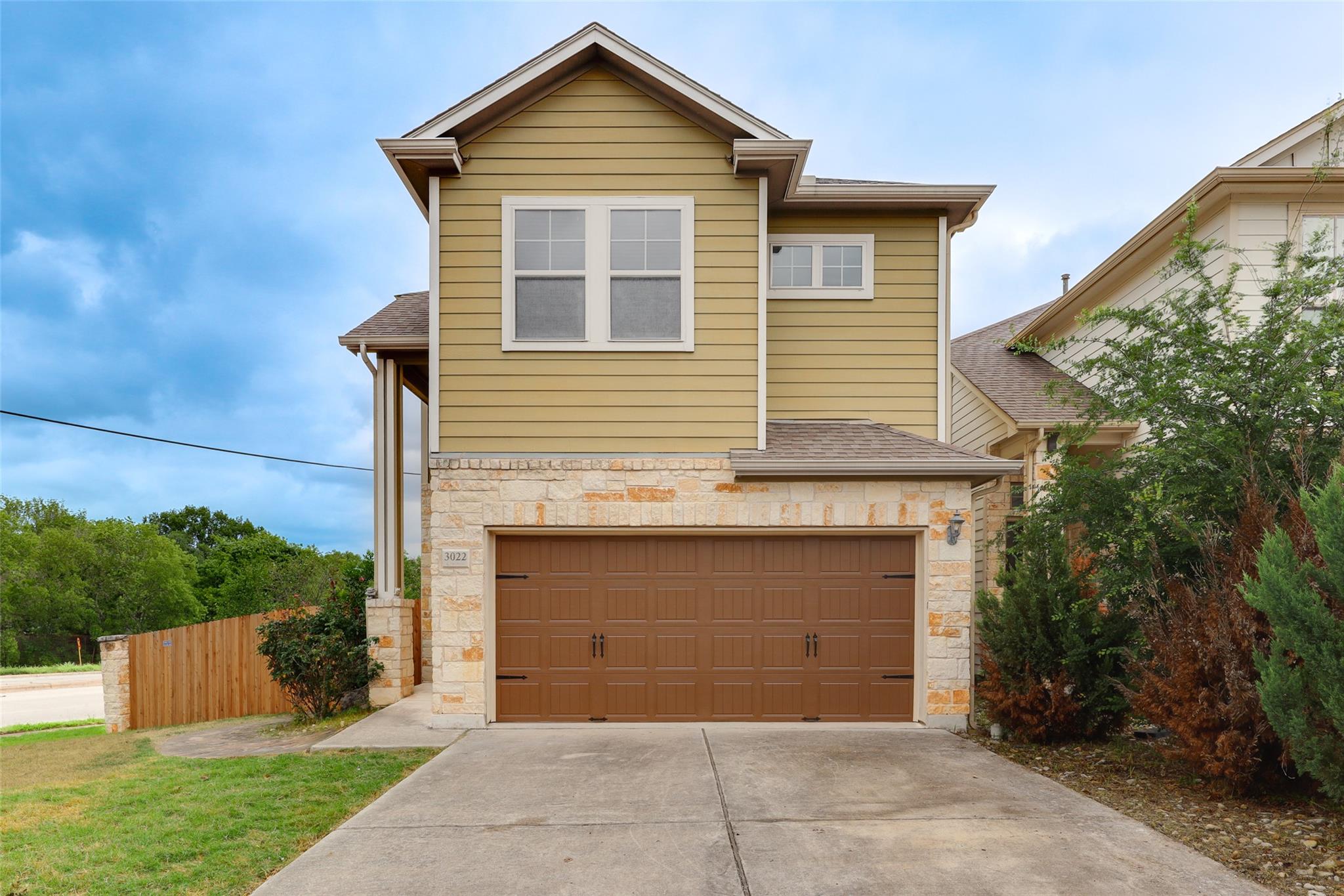3022 Sea Jay DR