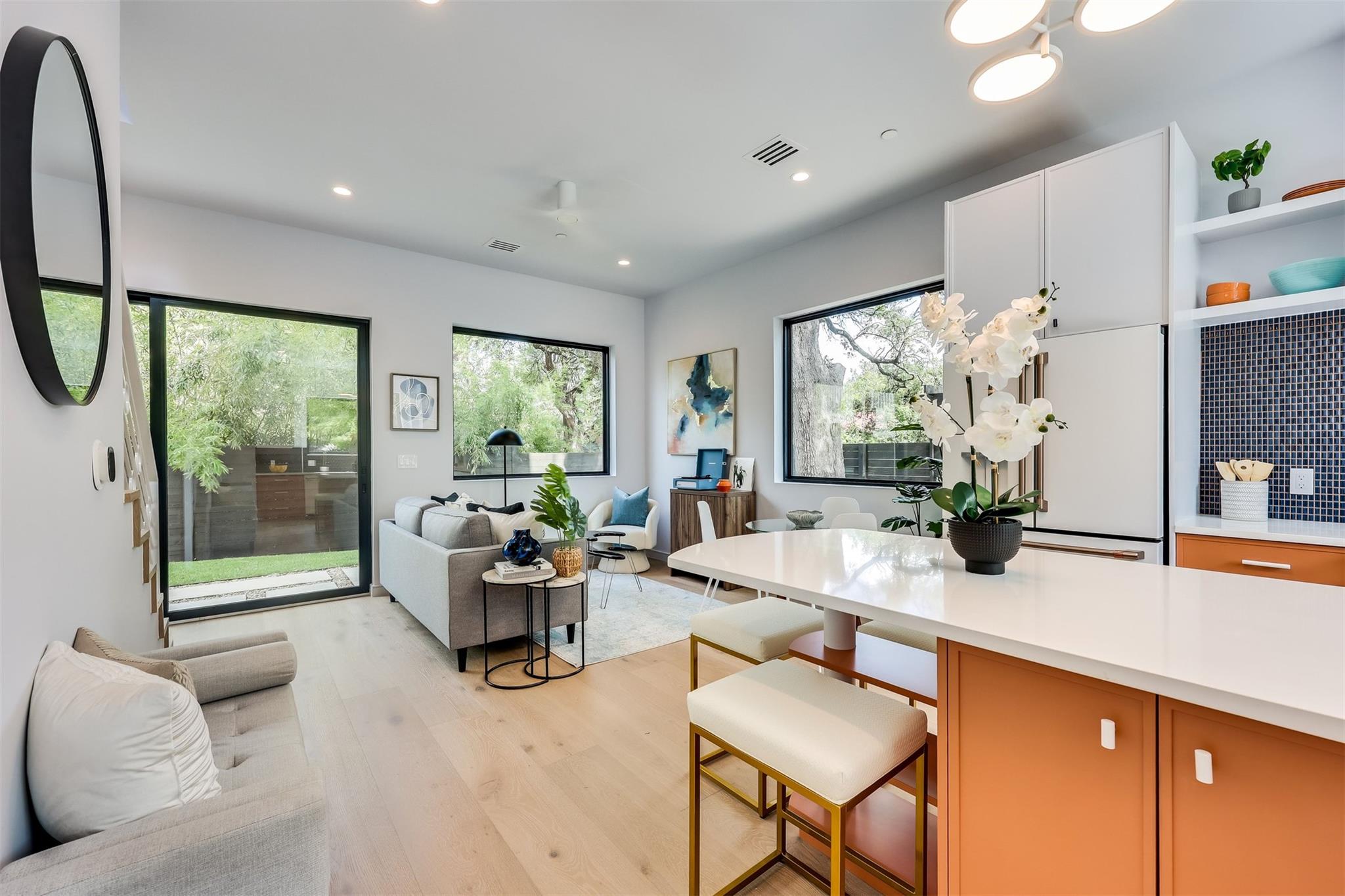107 Johanna ST