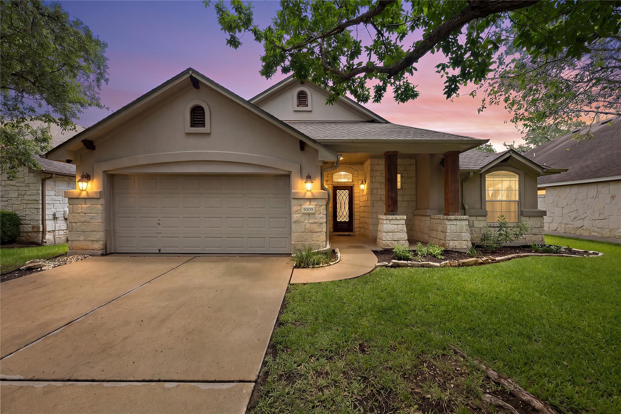 9309 Manipari LN