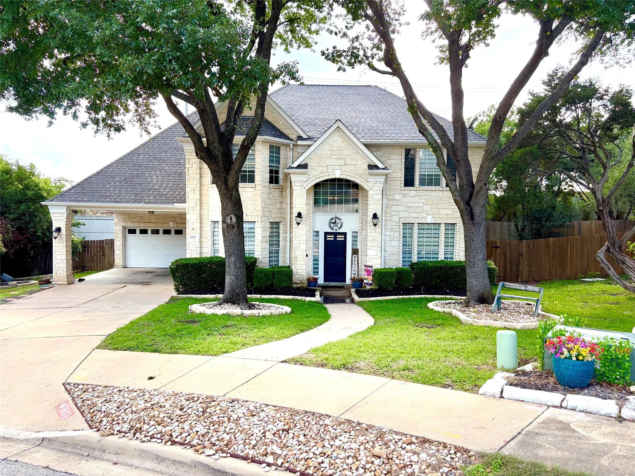 801 Cashew LN