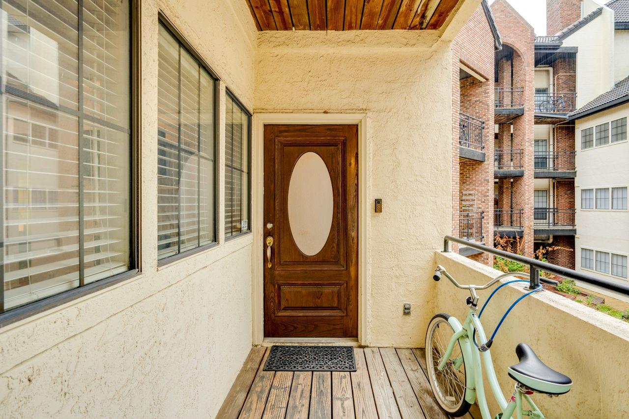 3001 Cedar ST
