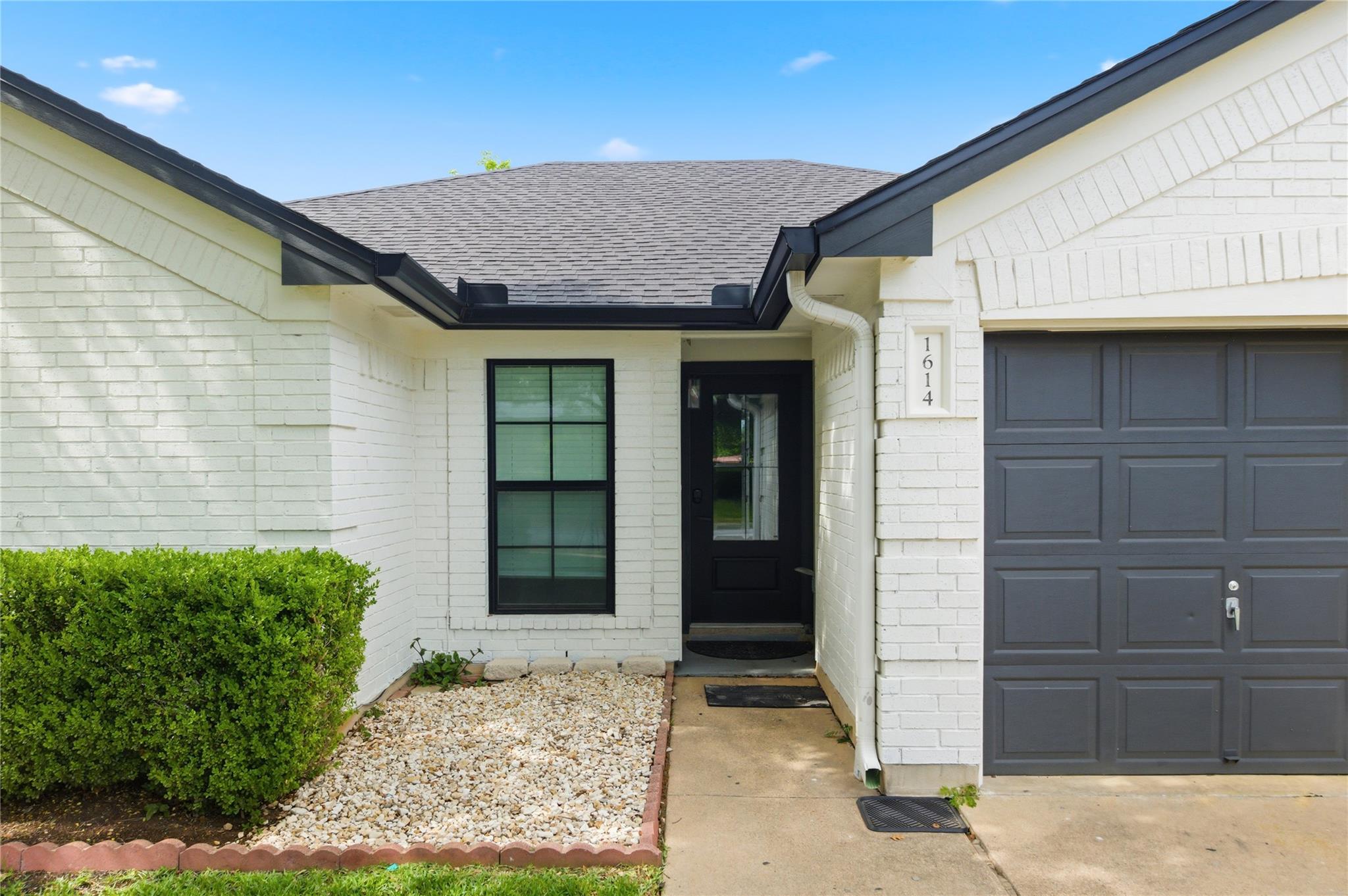 1614 Lantana DR