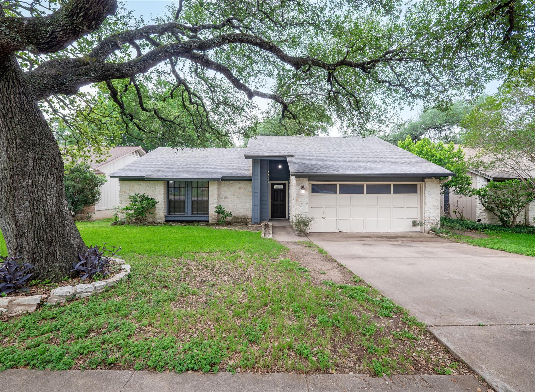 3609 Oak Creek DR