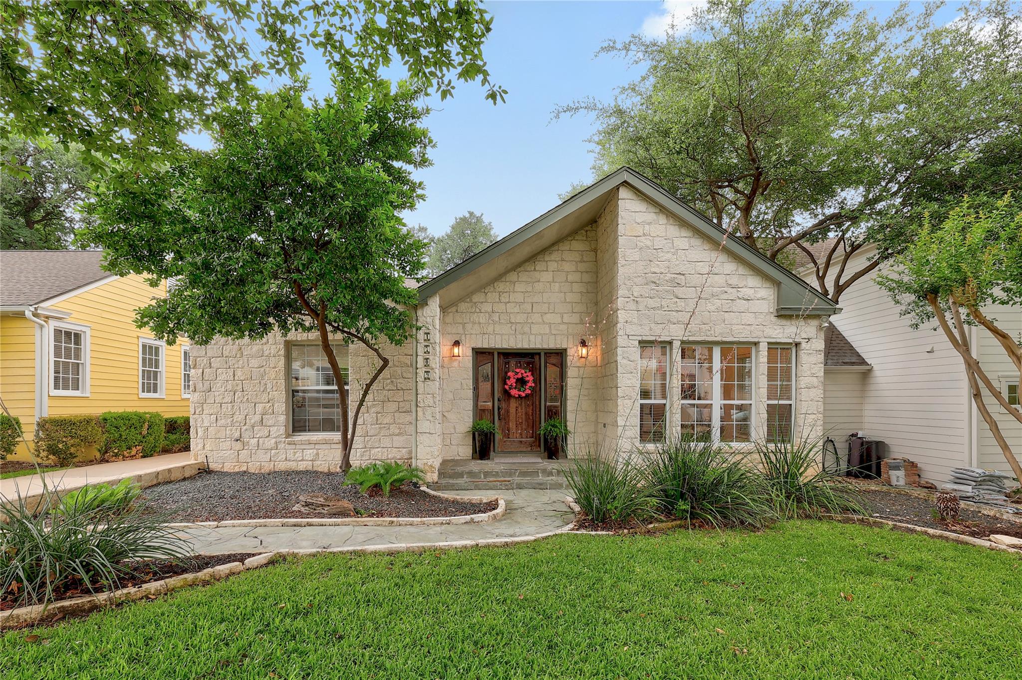 1709 Mohle DR