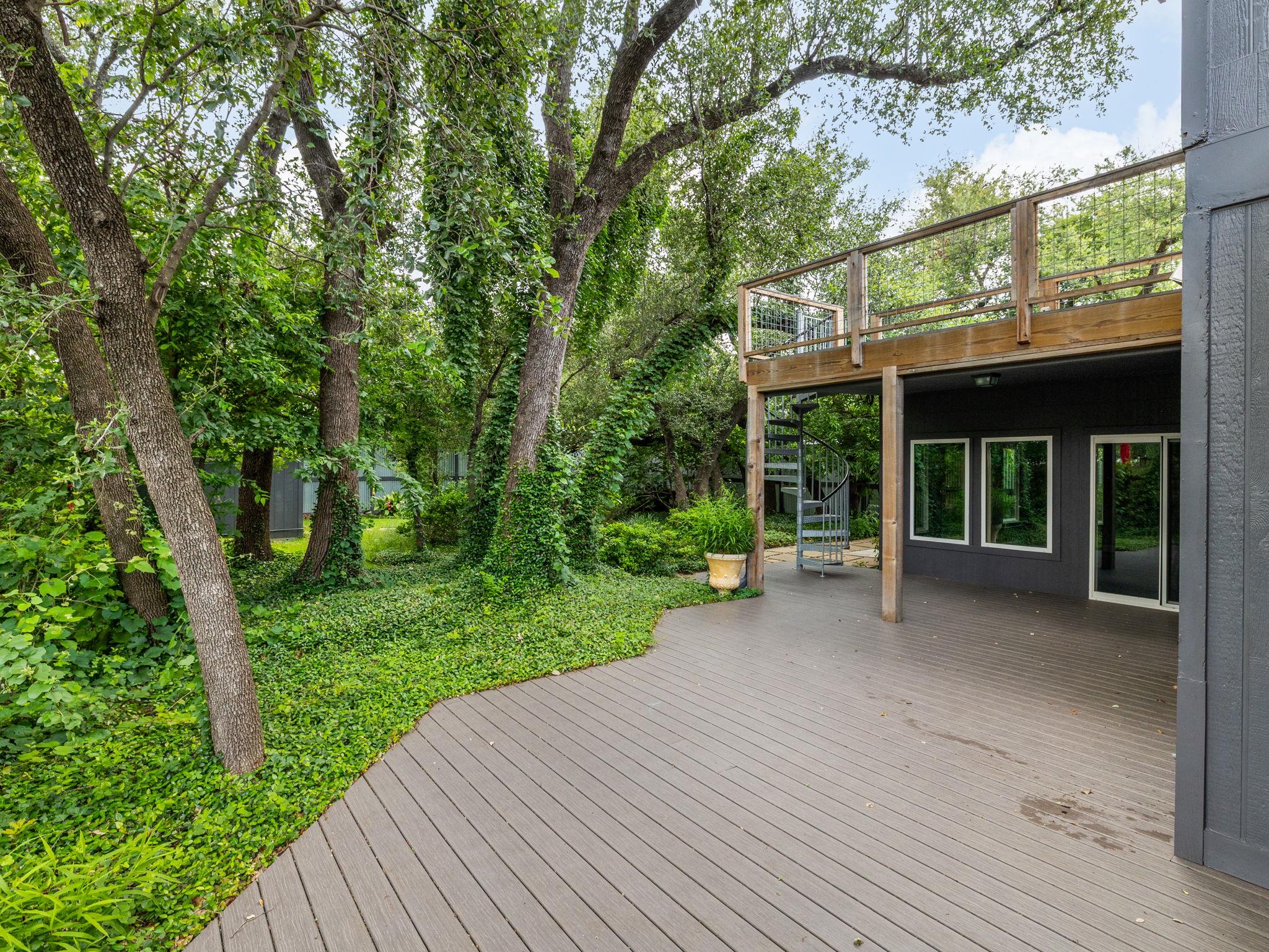 309 Kings Canyon DR