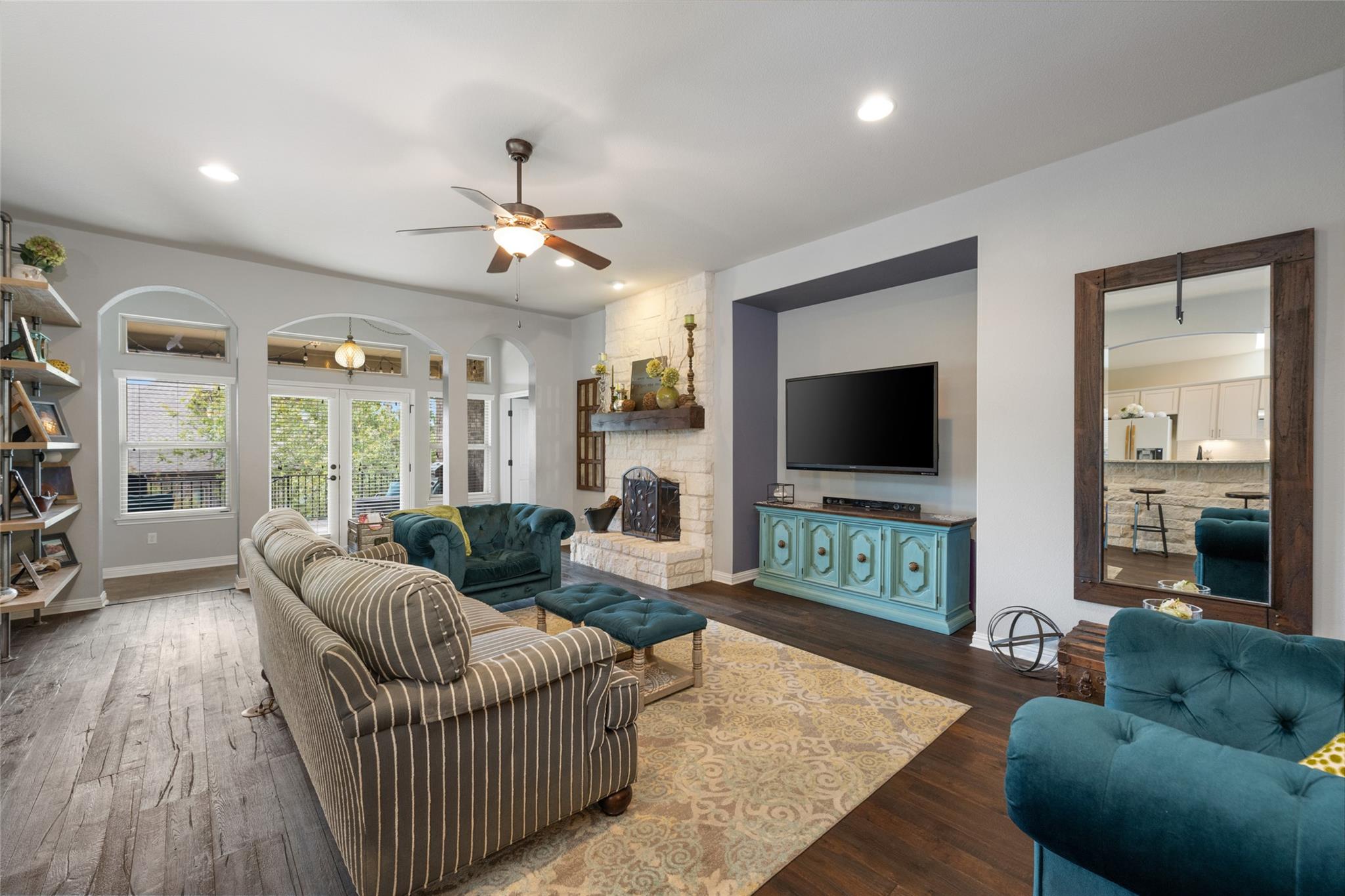 109 Lombardia Dr