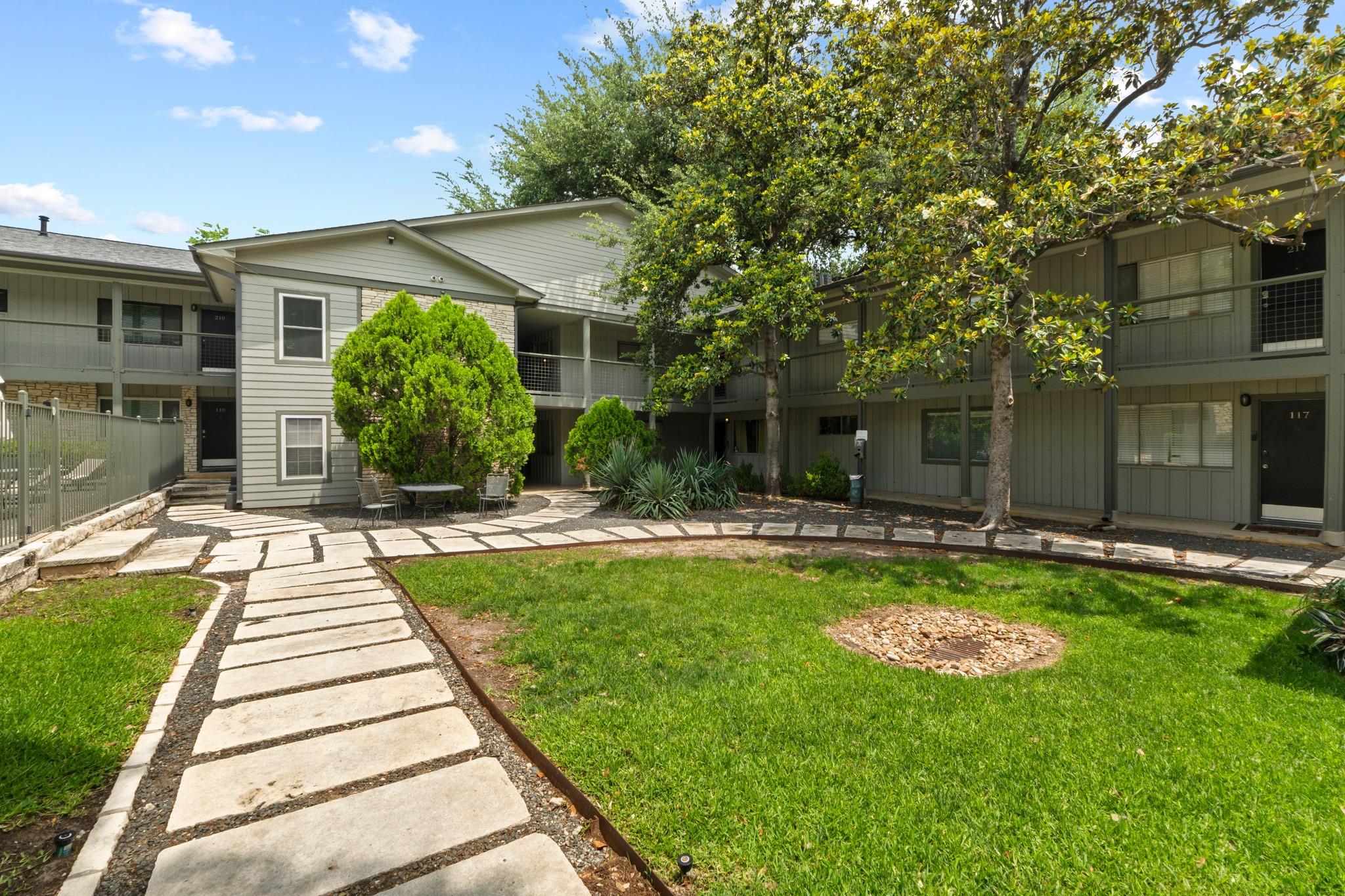 2303 East Side DR