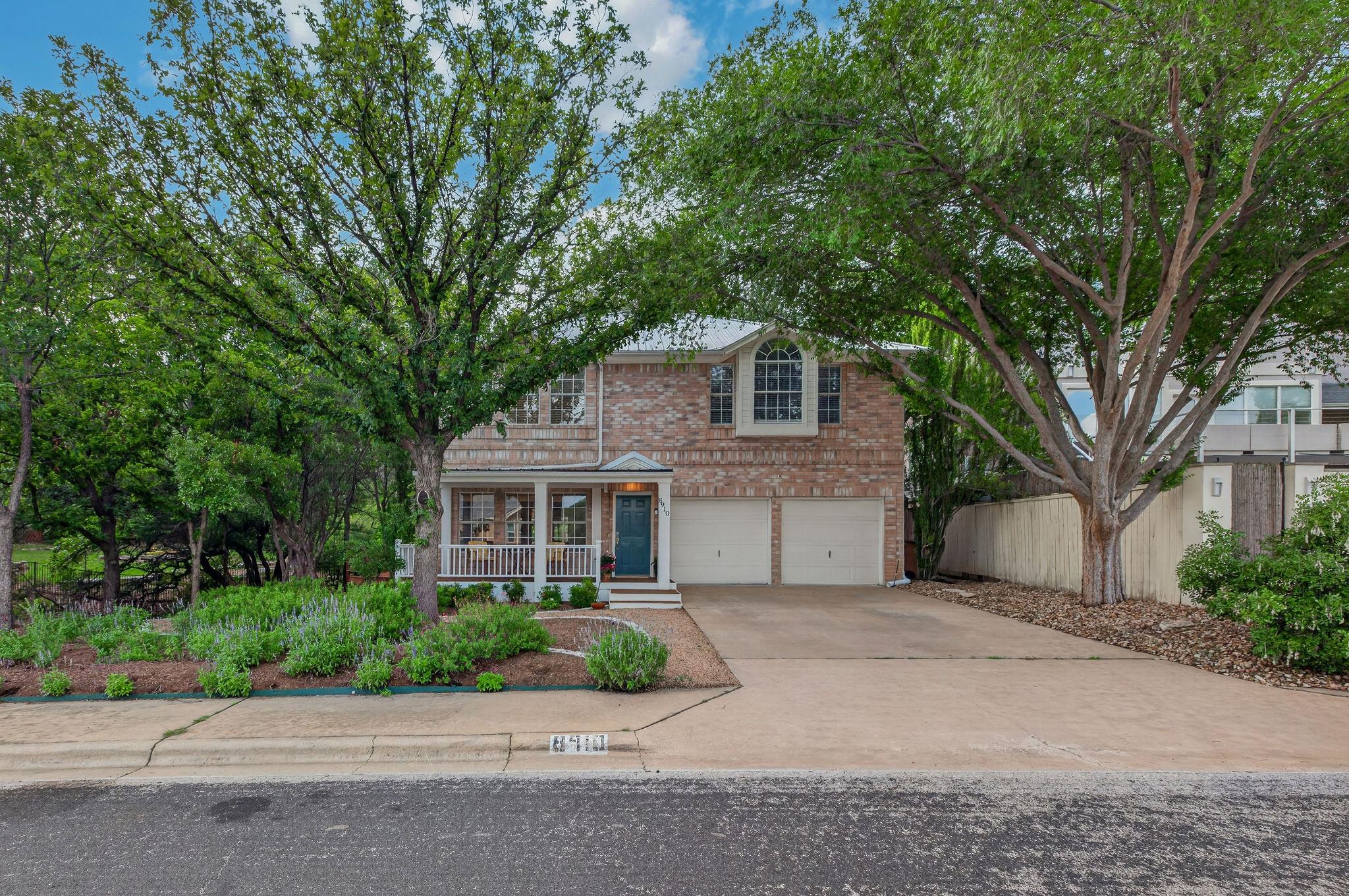8910 Spicebrush DR