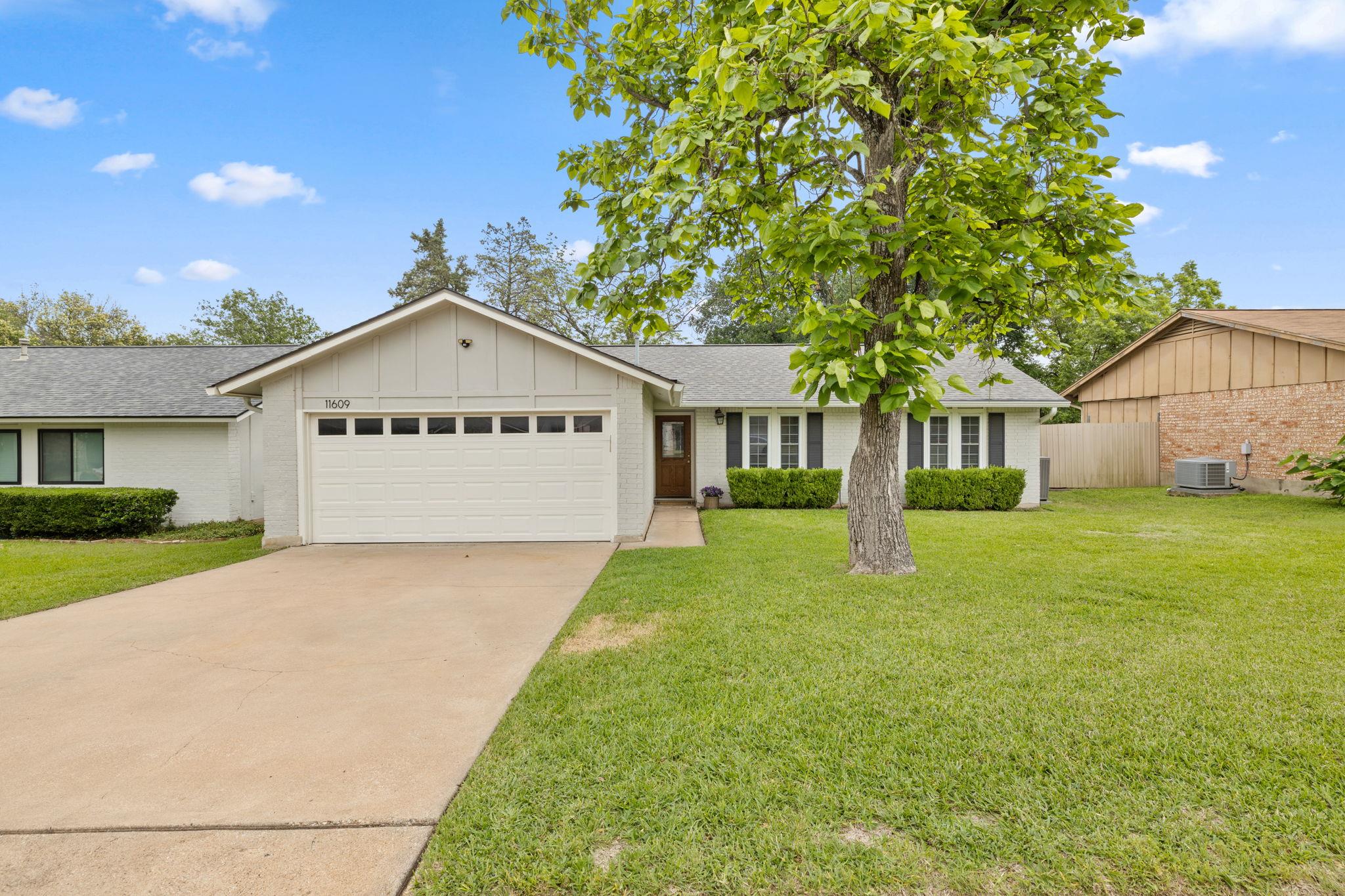 11609 Fast Horse DR
