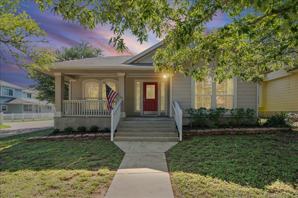 317 Bandstand LN