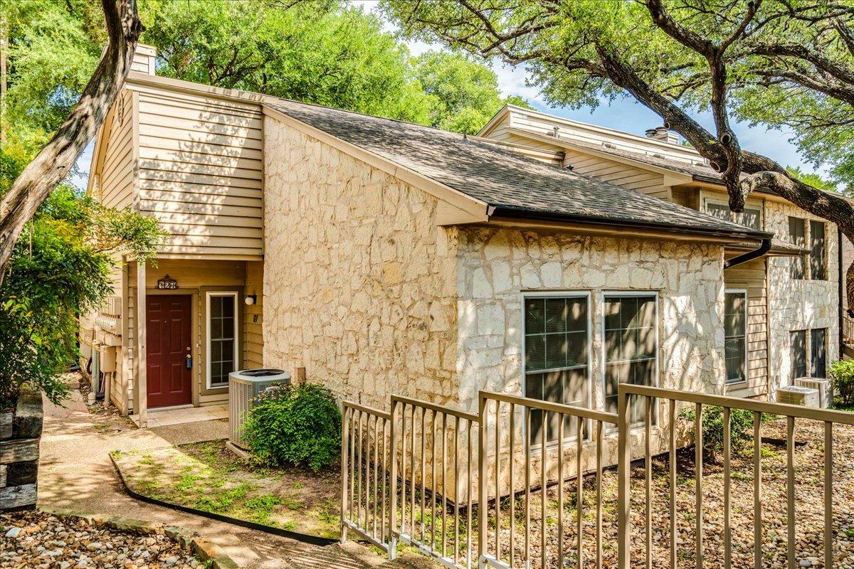 3809 Spicewood Springs RD
