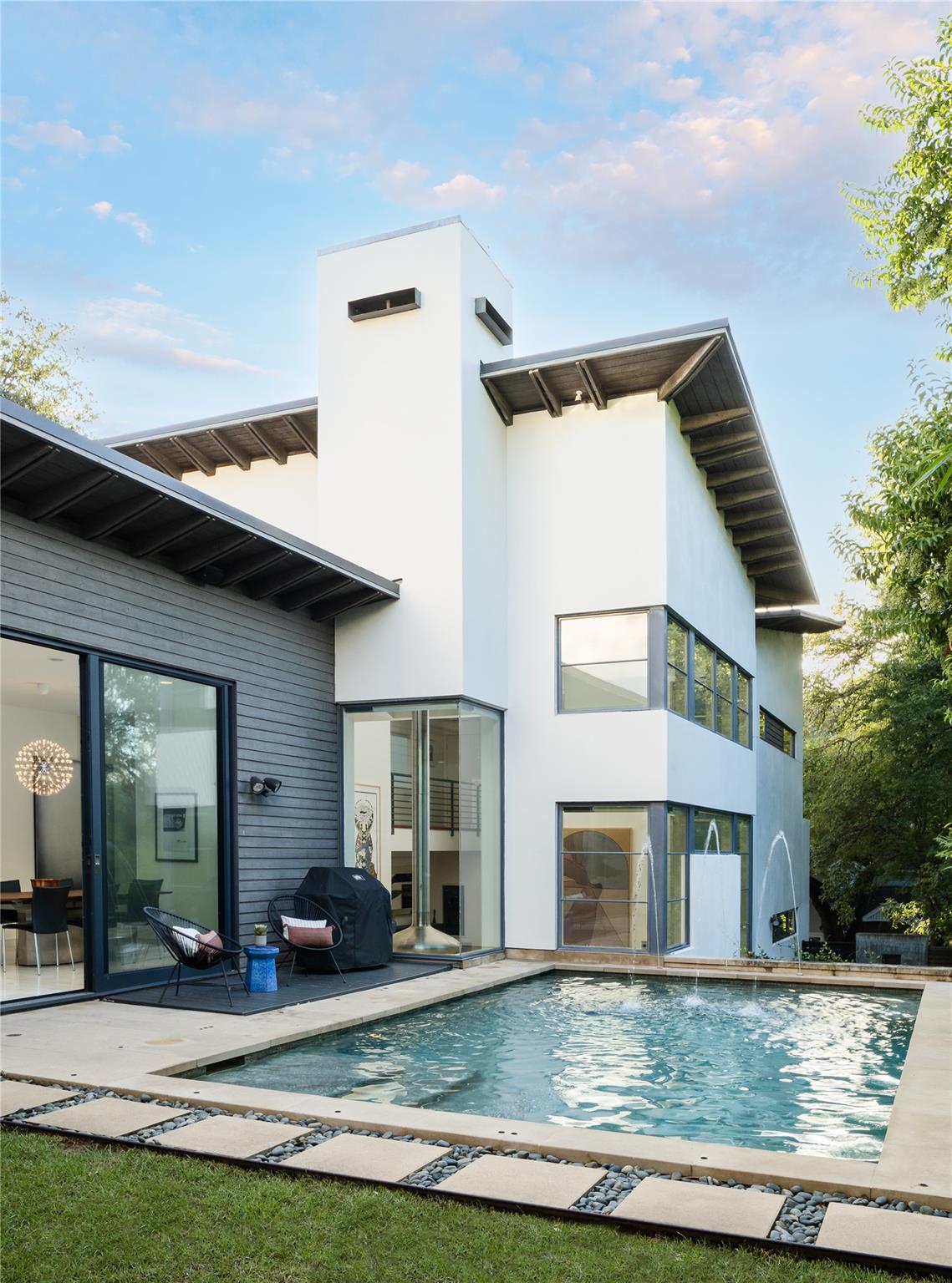 1407 Alameda DR