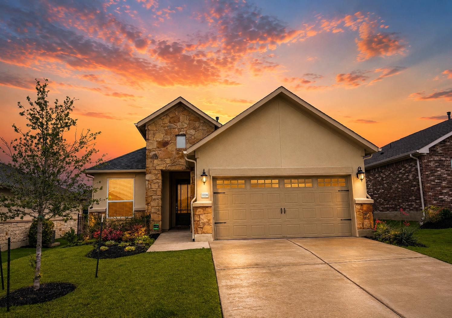 3220 Drago DR
