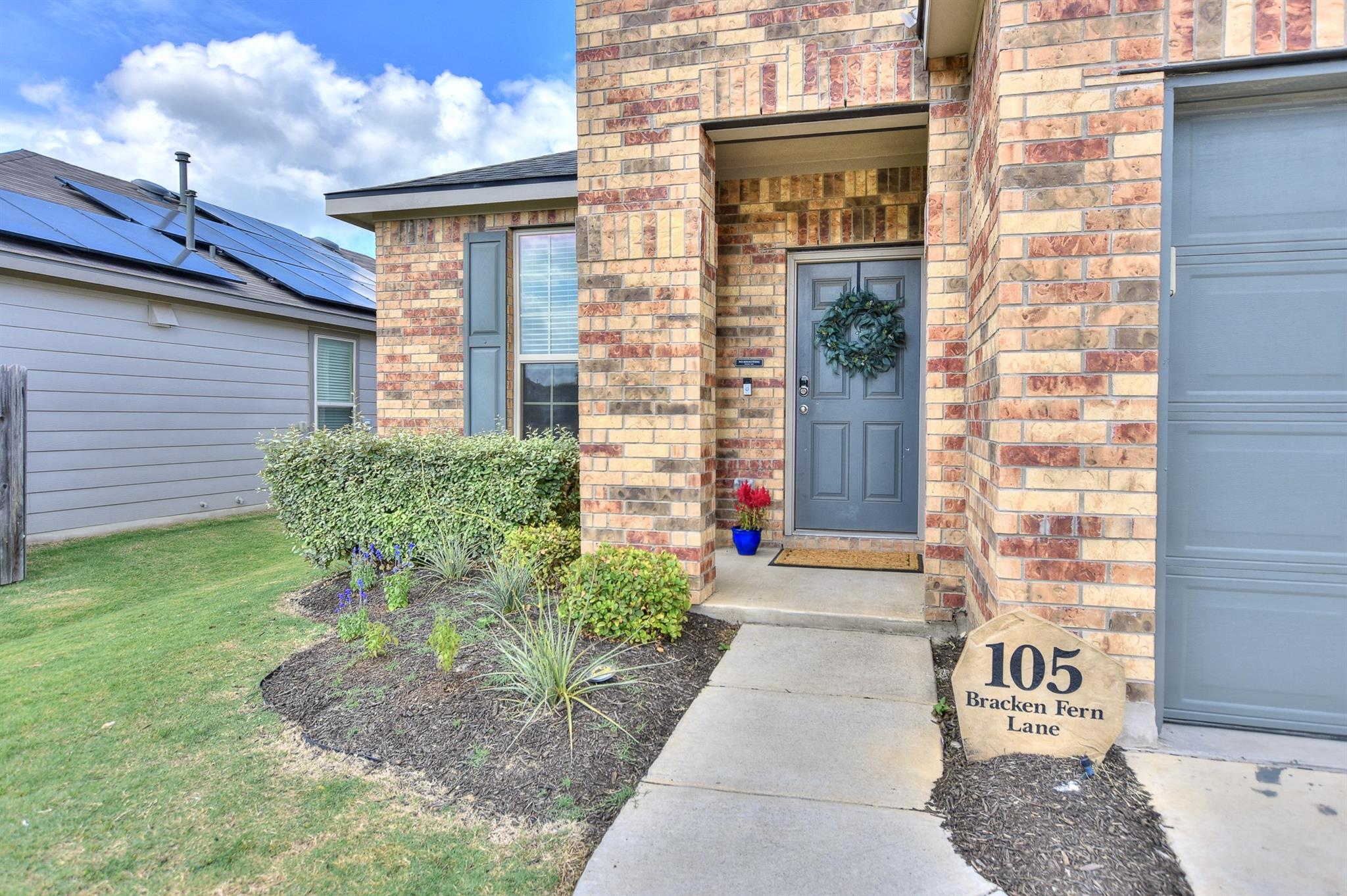 105 Bracken Fern LN