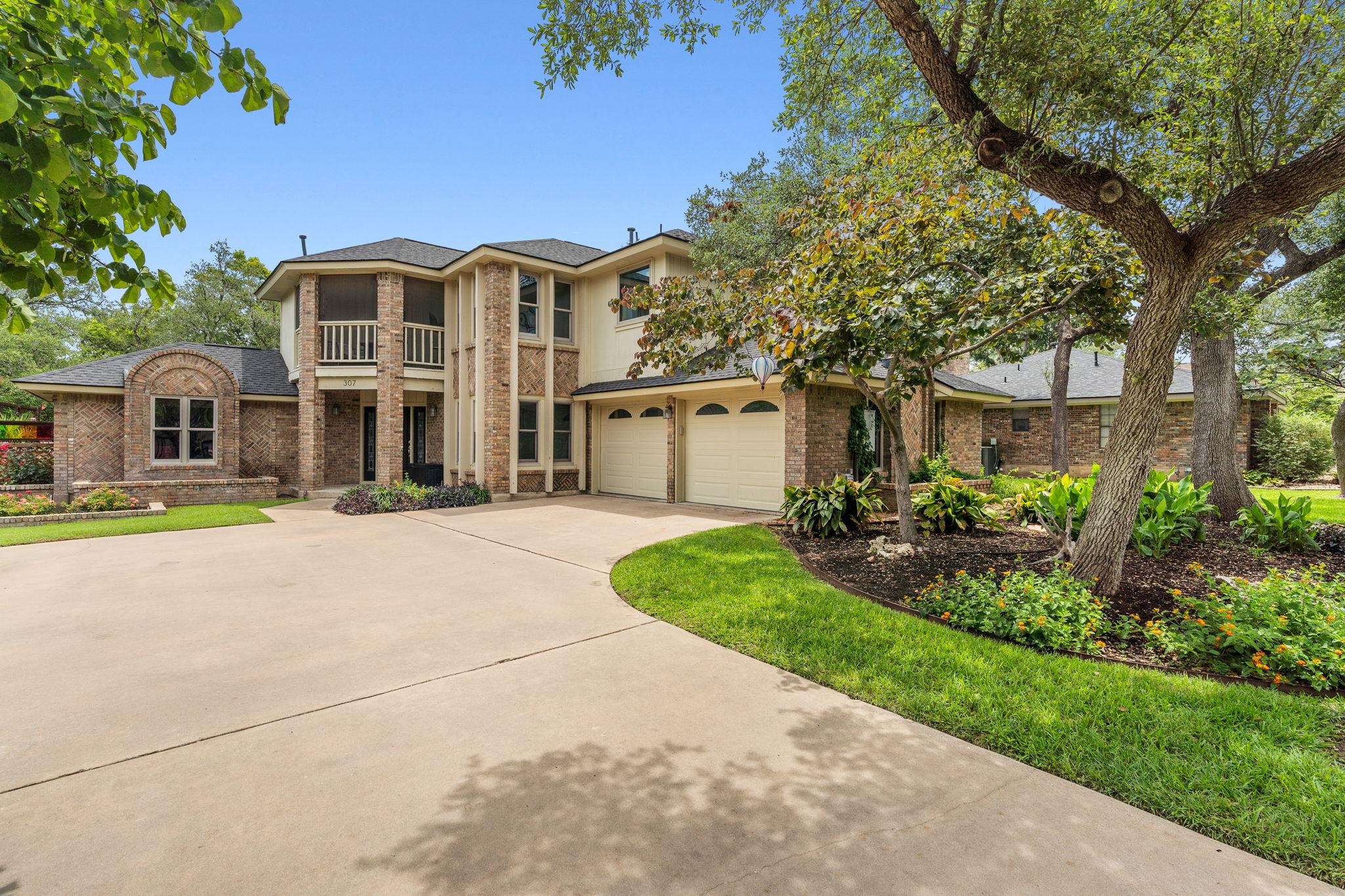 307 Ridge CIR