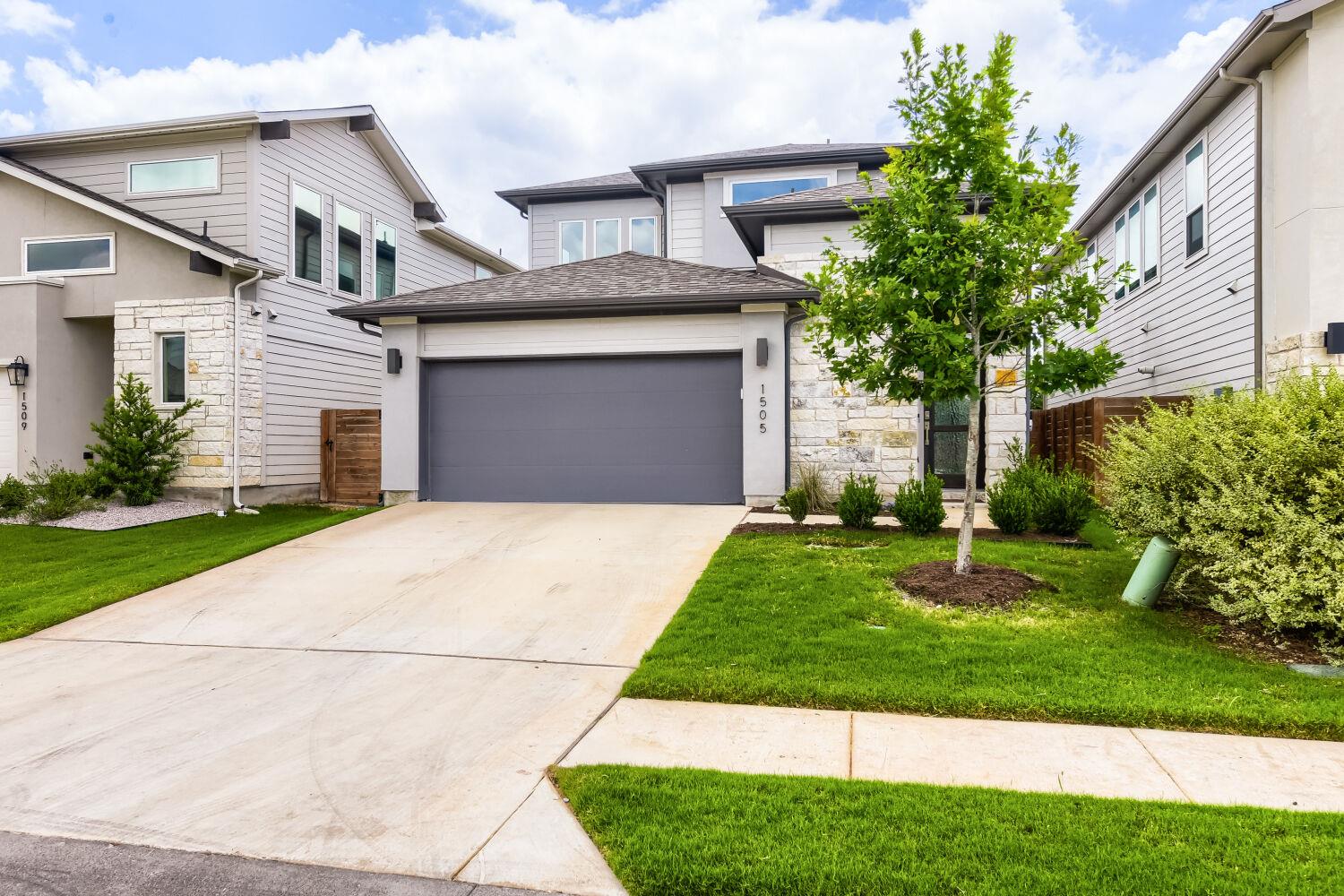 1505 Seeger DR