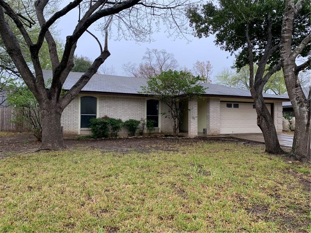 606 Brookhollow DR