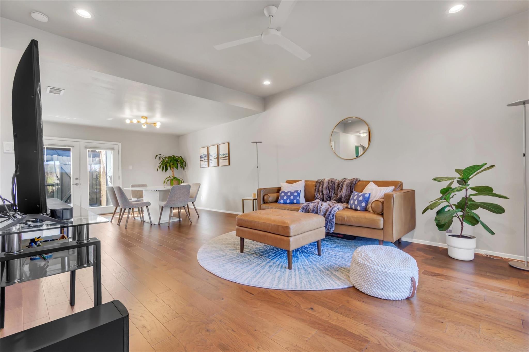 3601 Las Colinas DR