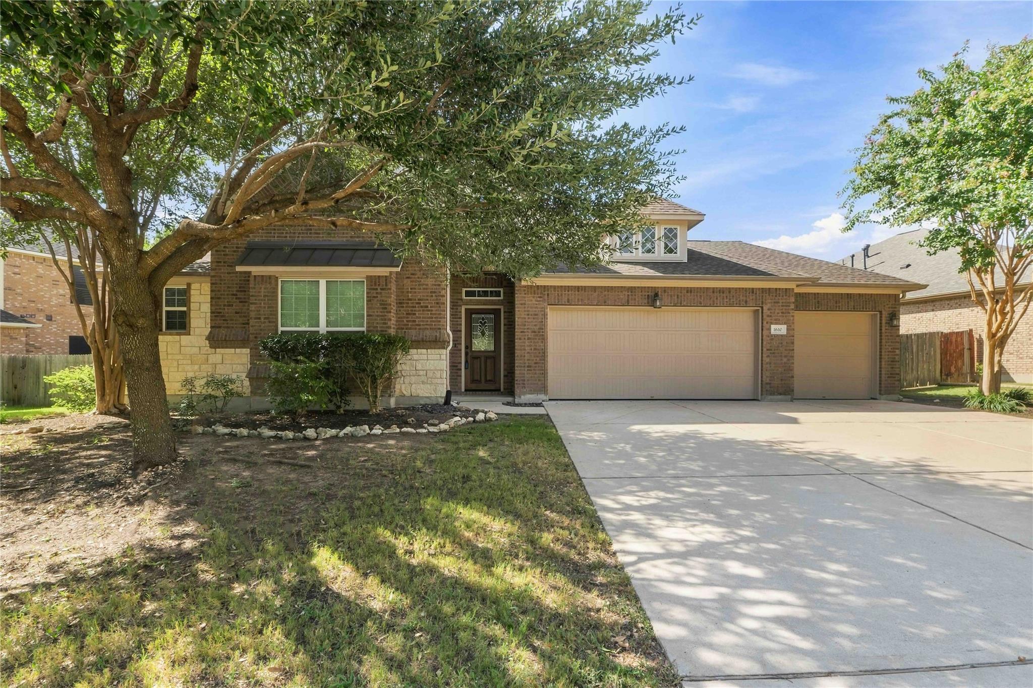 1610 Elkins Ln
