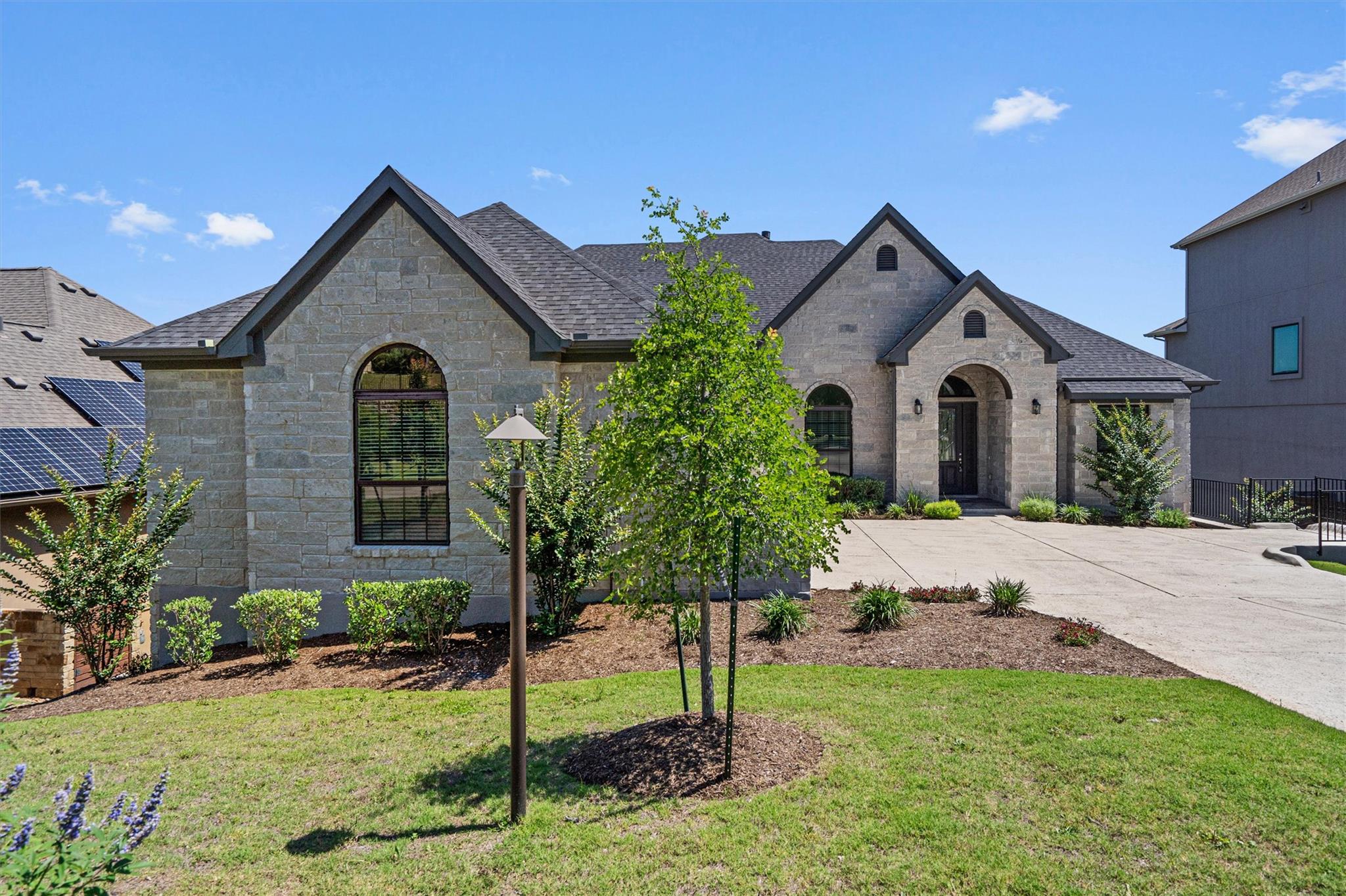 15200 Dorothy DR