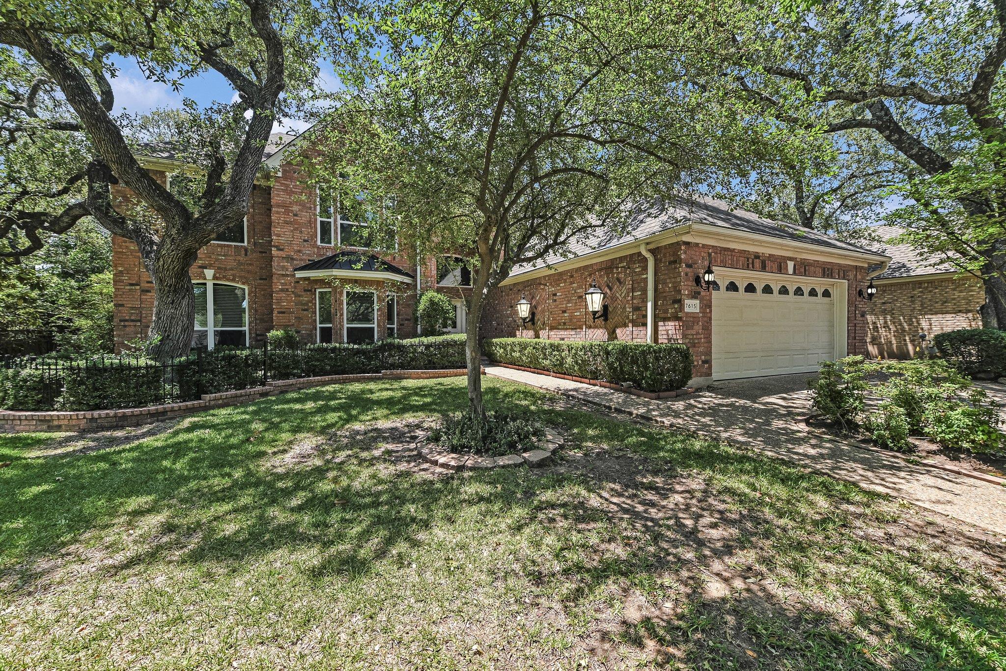 7615 Yaupon DR