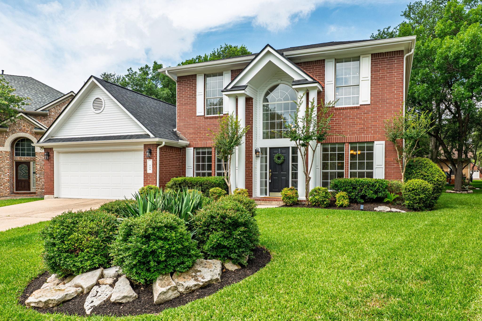 904 BROOKSIDE CT