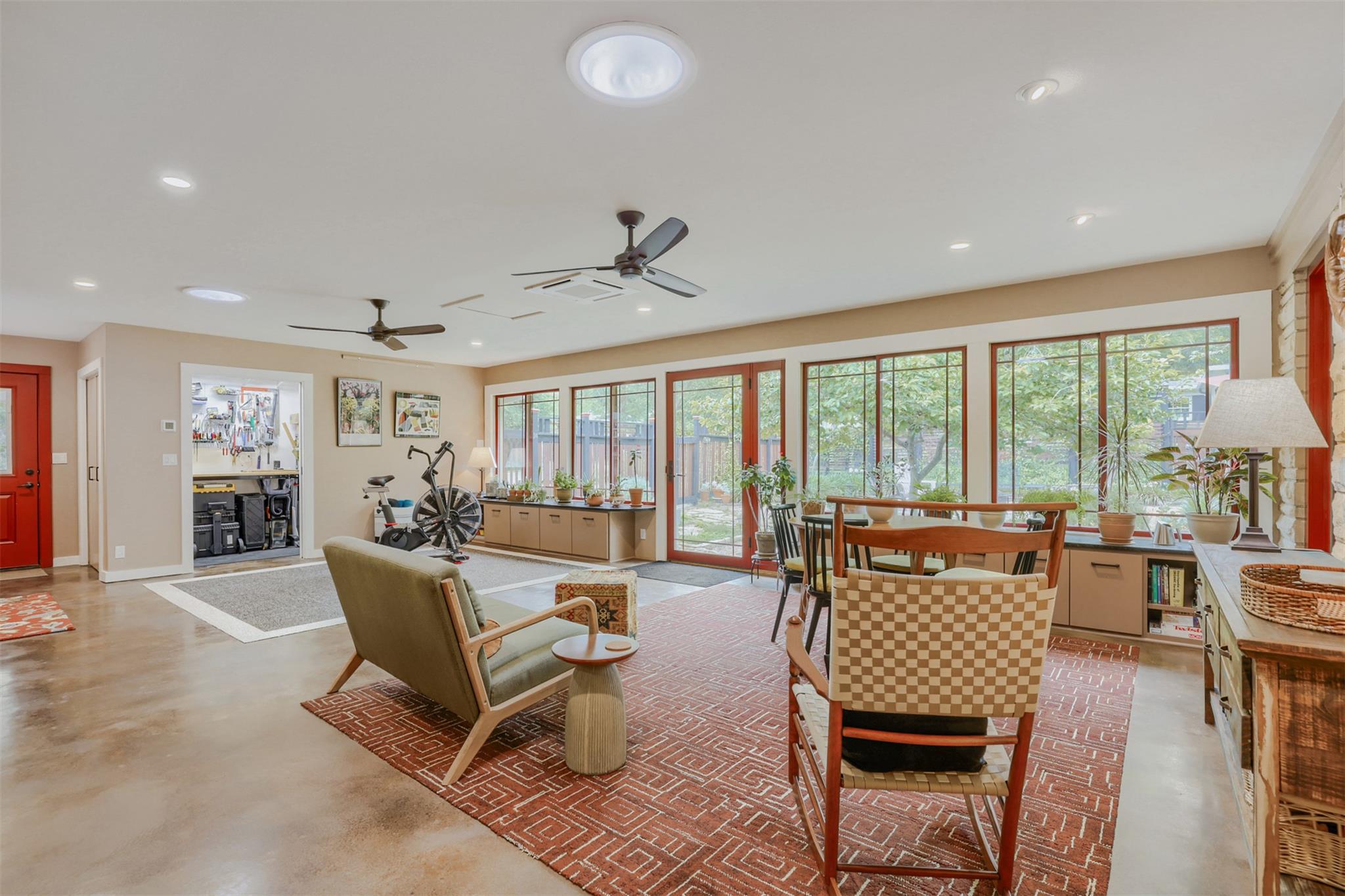 6011 Shoal Creek BLVD