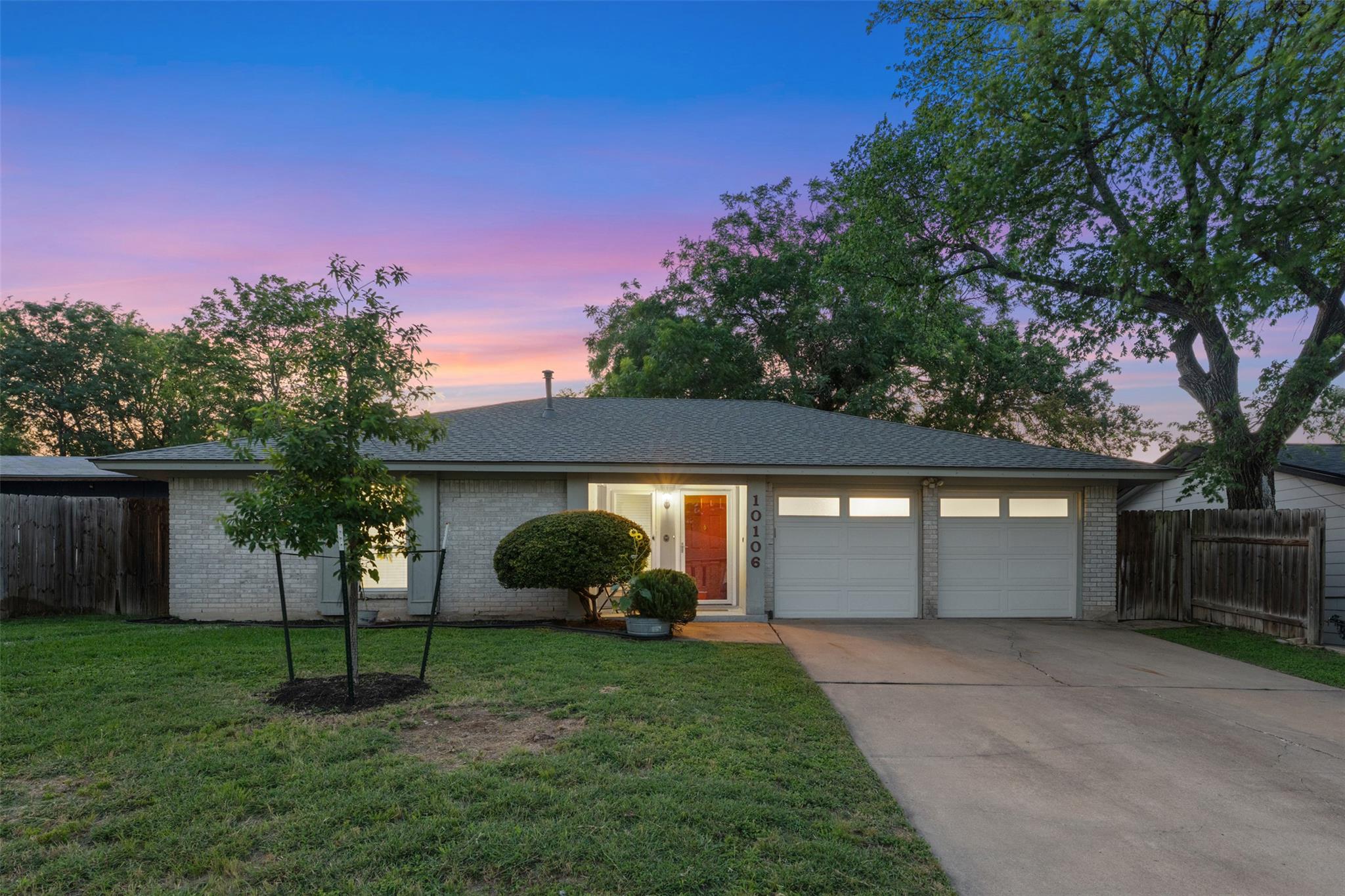 10106 Woodstock DR