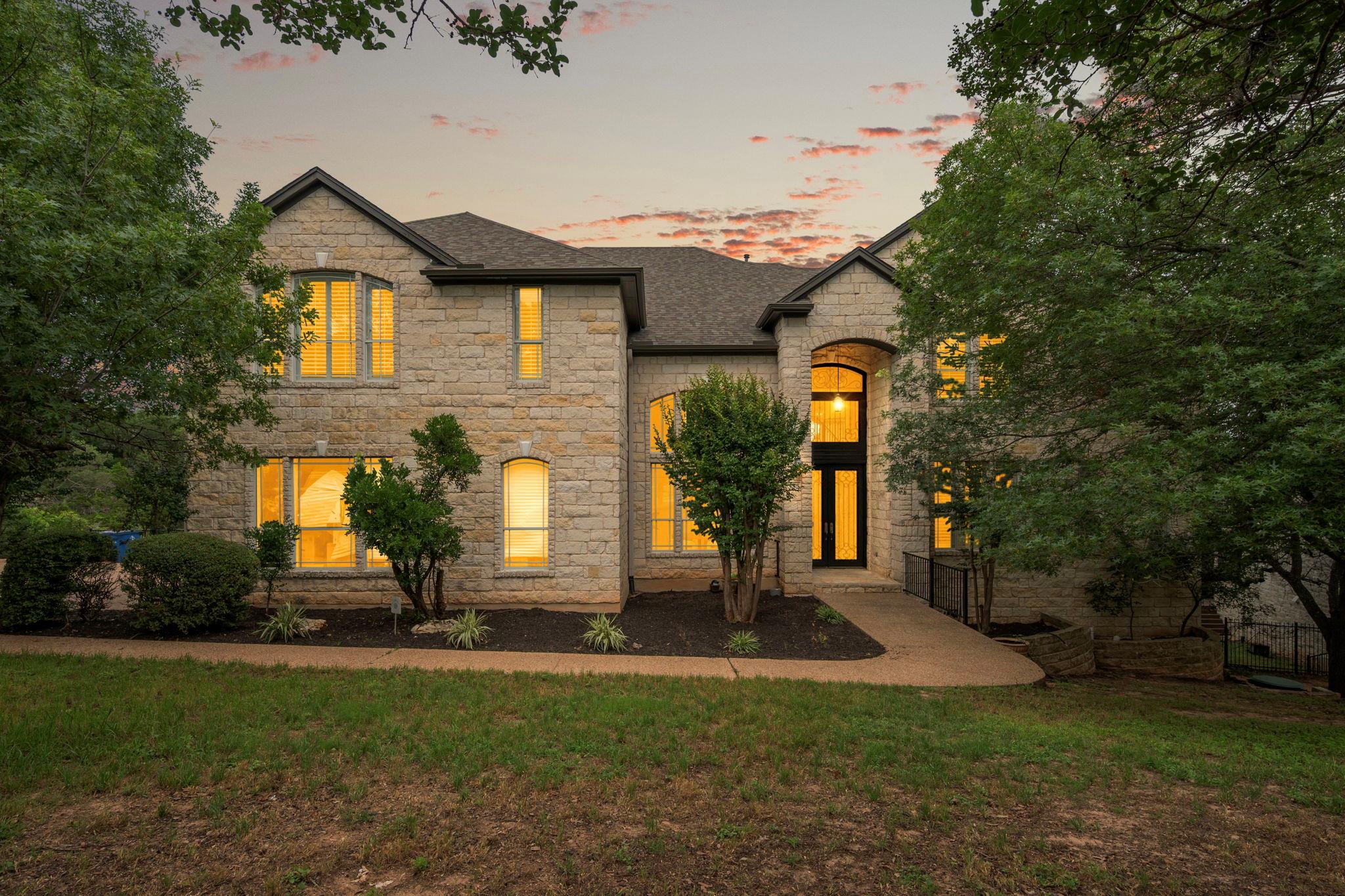 10105 Pickfair DR