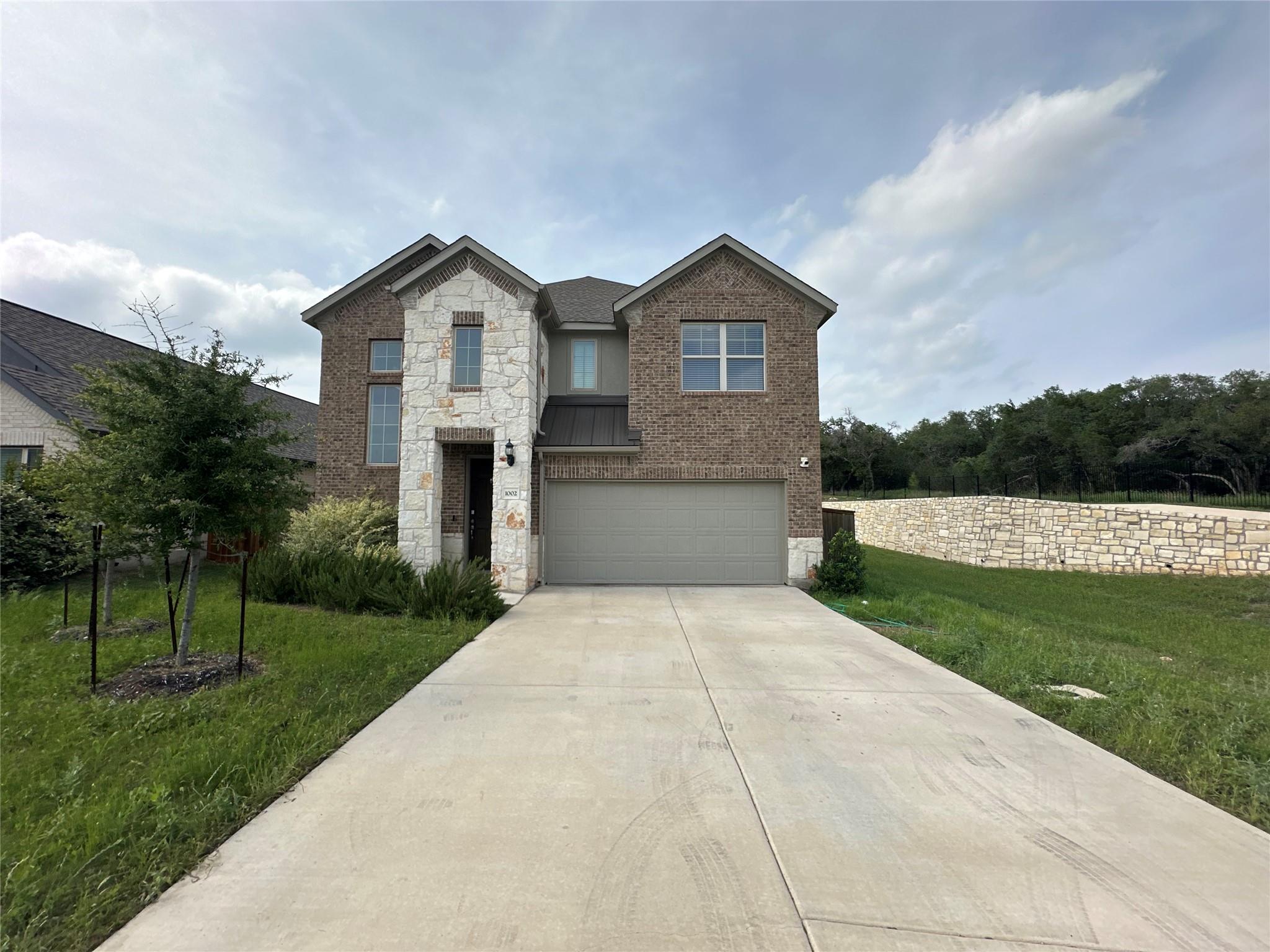 1002 Ridge Runner DR