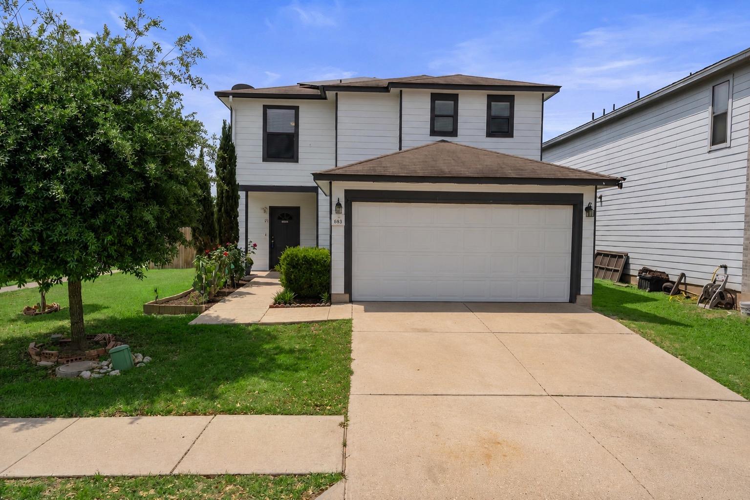 6829 Walkup LN