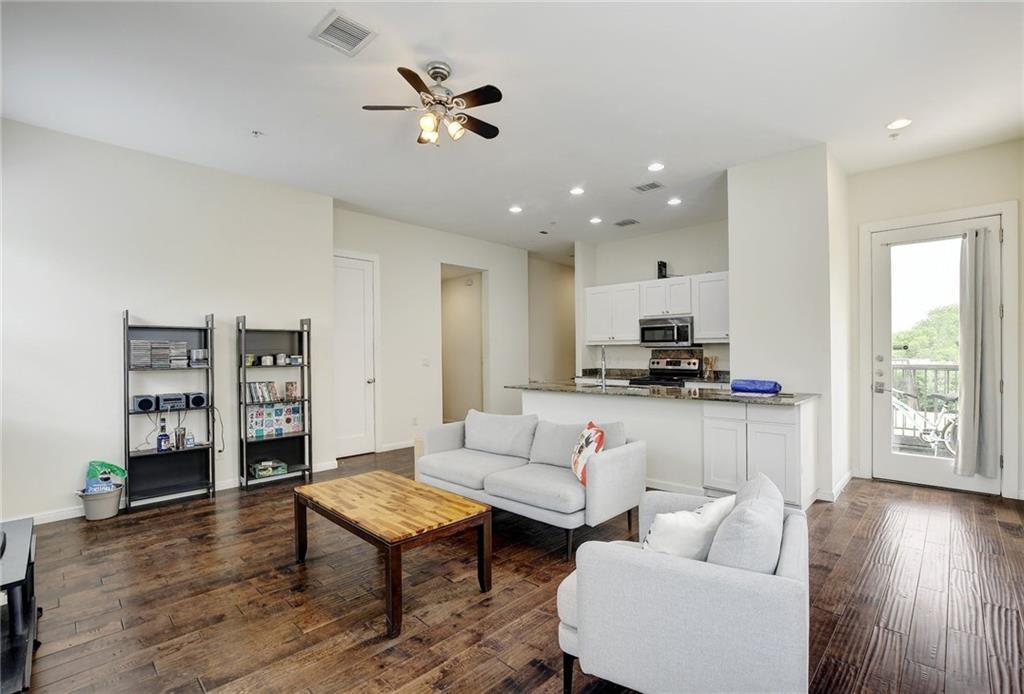 2708 San Pedro ST
