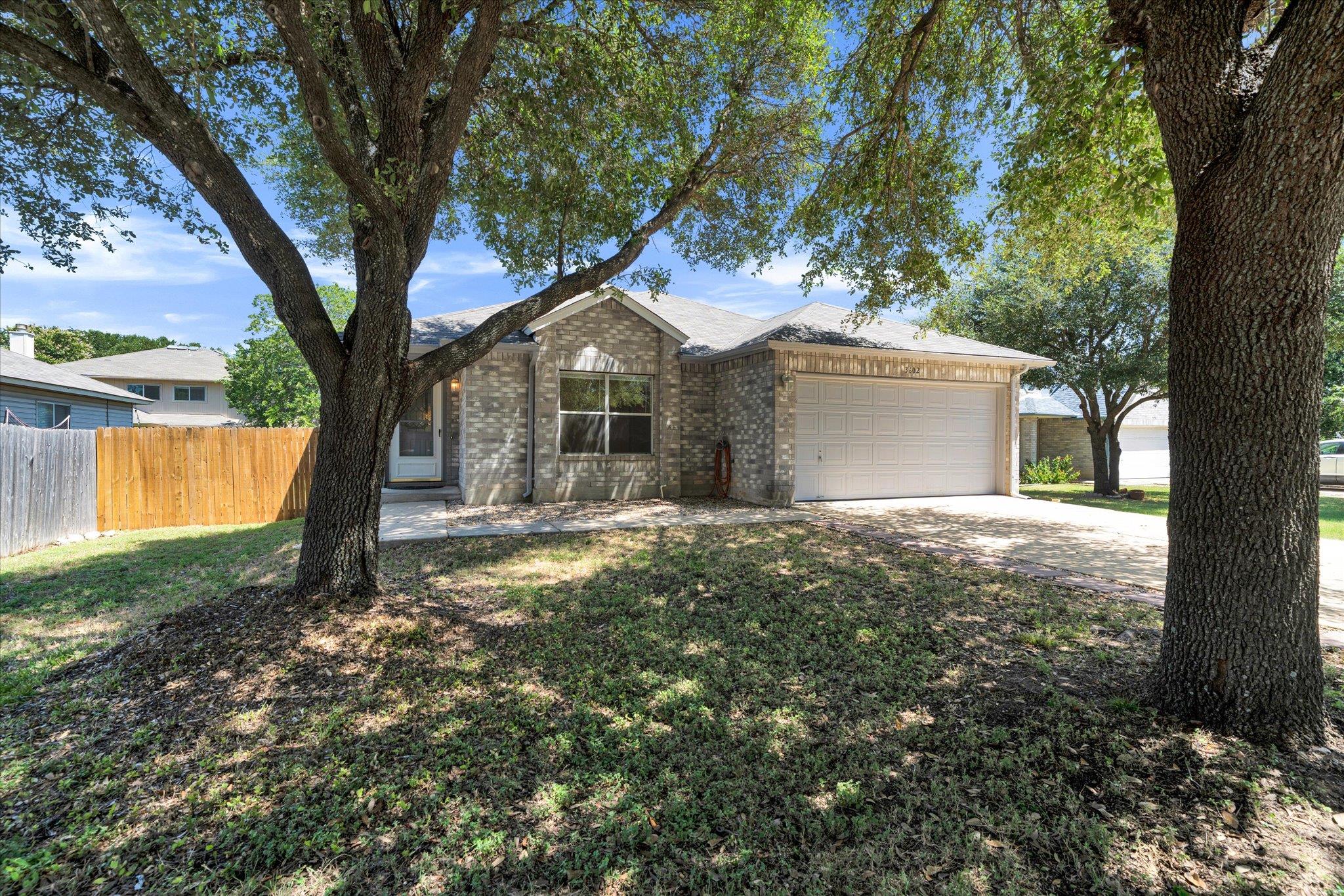 3602 Meadow Park DR