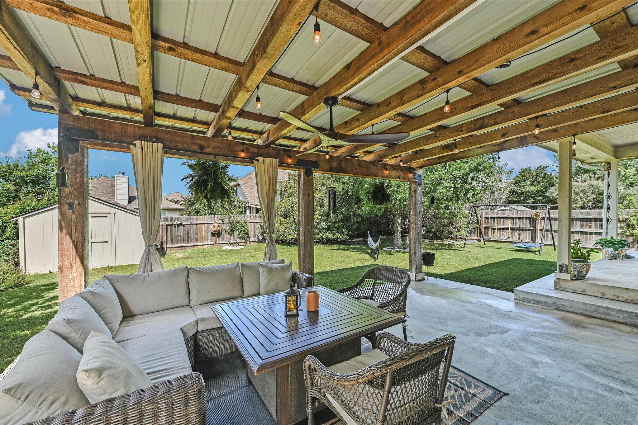 18608 Royal Pointe DR