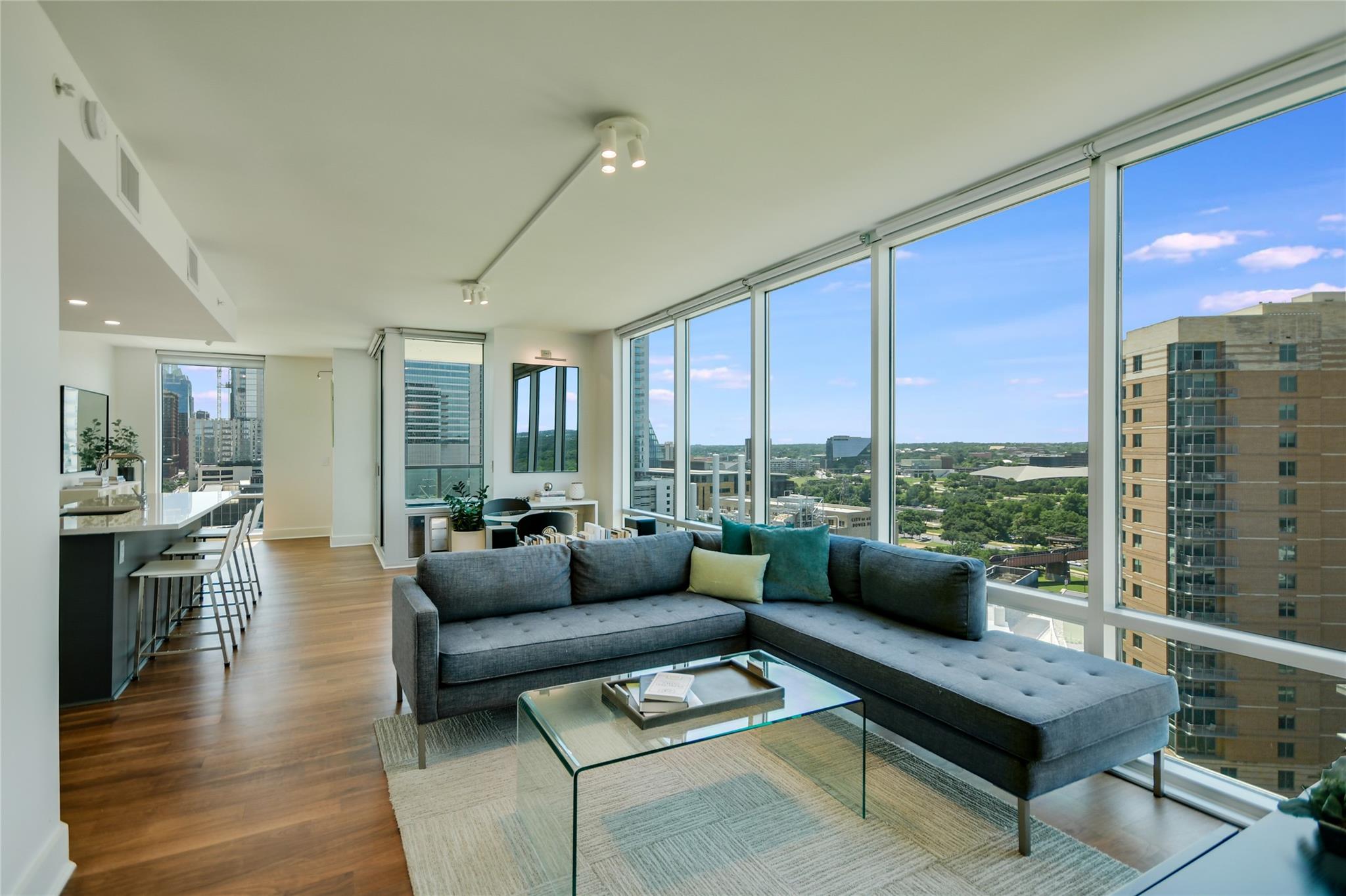 300 Bowie ST