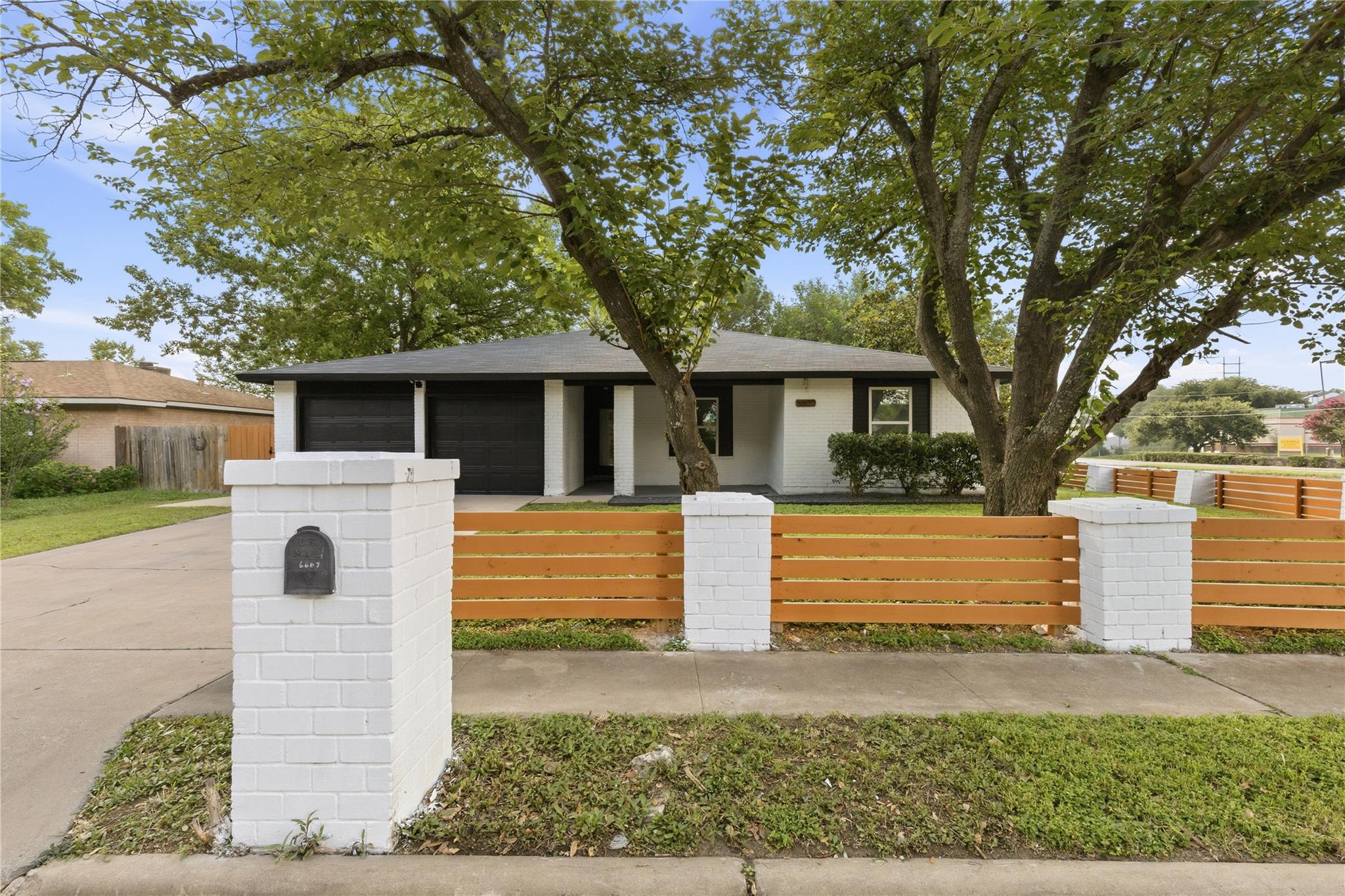6607 Starstreak DR