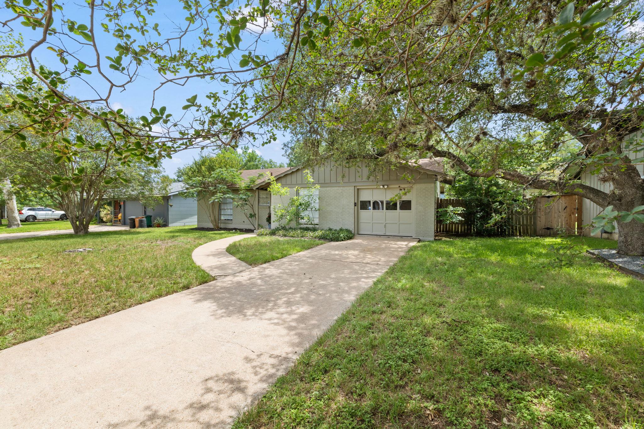 2015 Fair Oaks DR