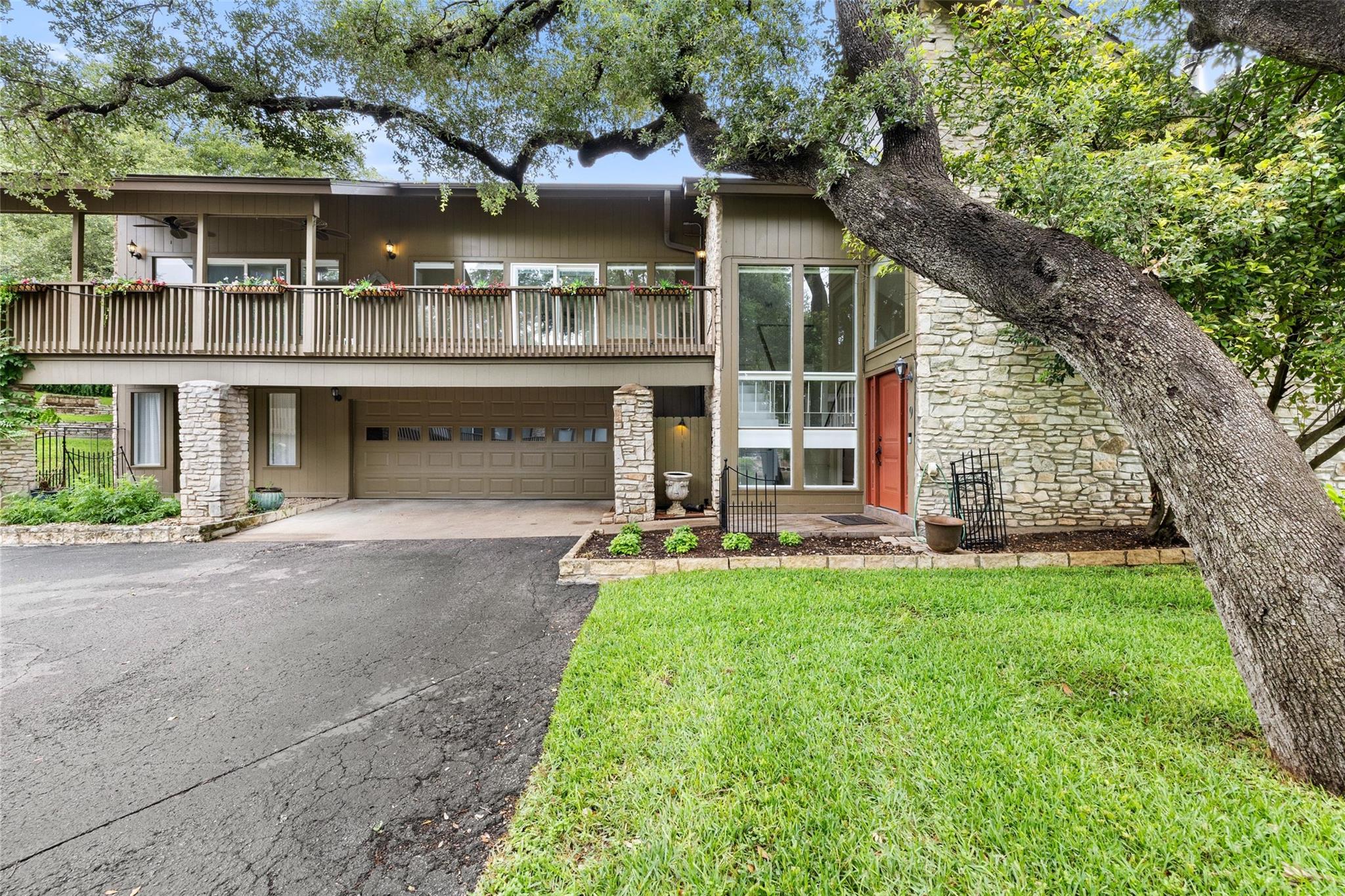 9 Stoney Creek CV