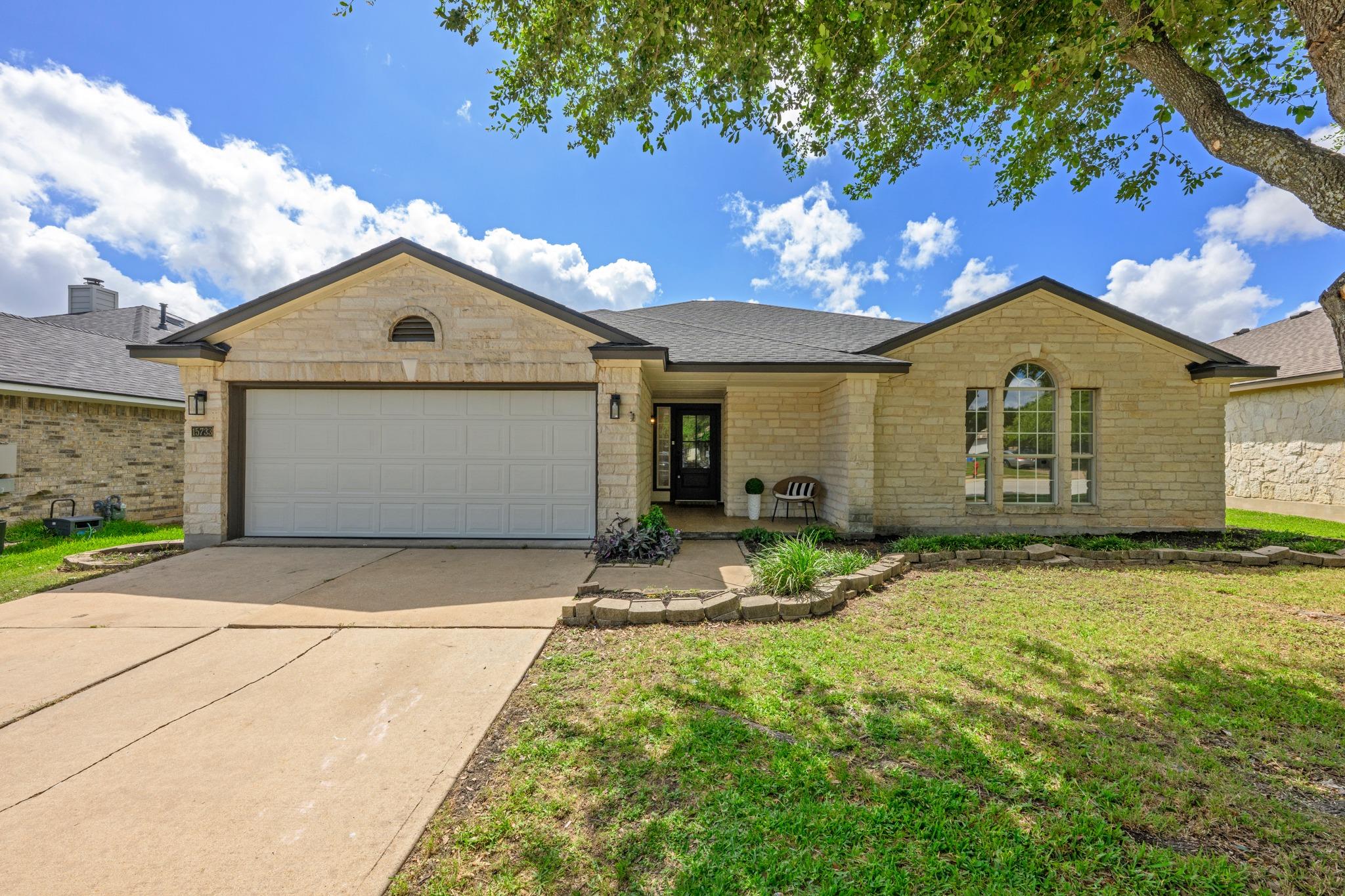 15733 Cadoz DR