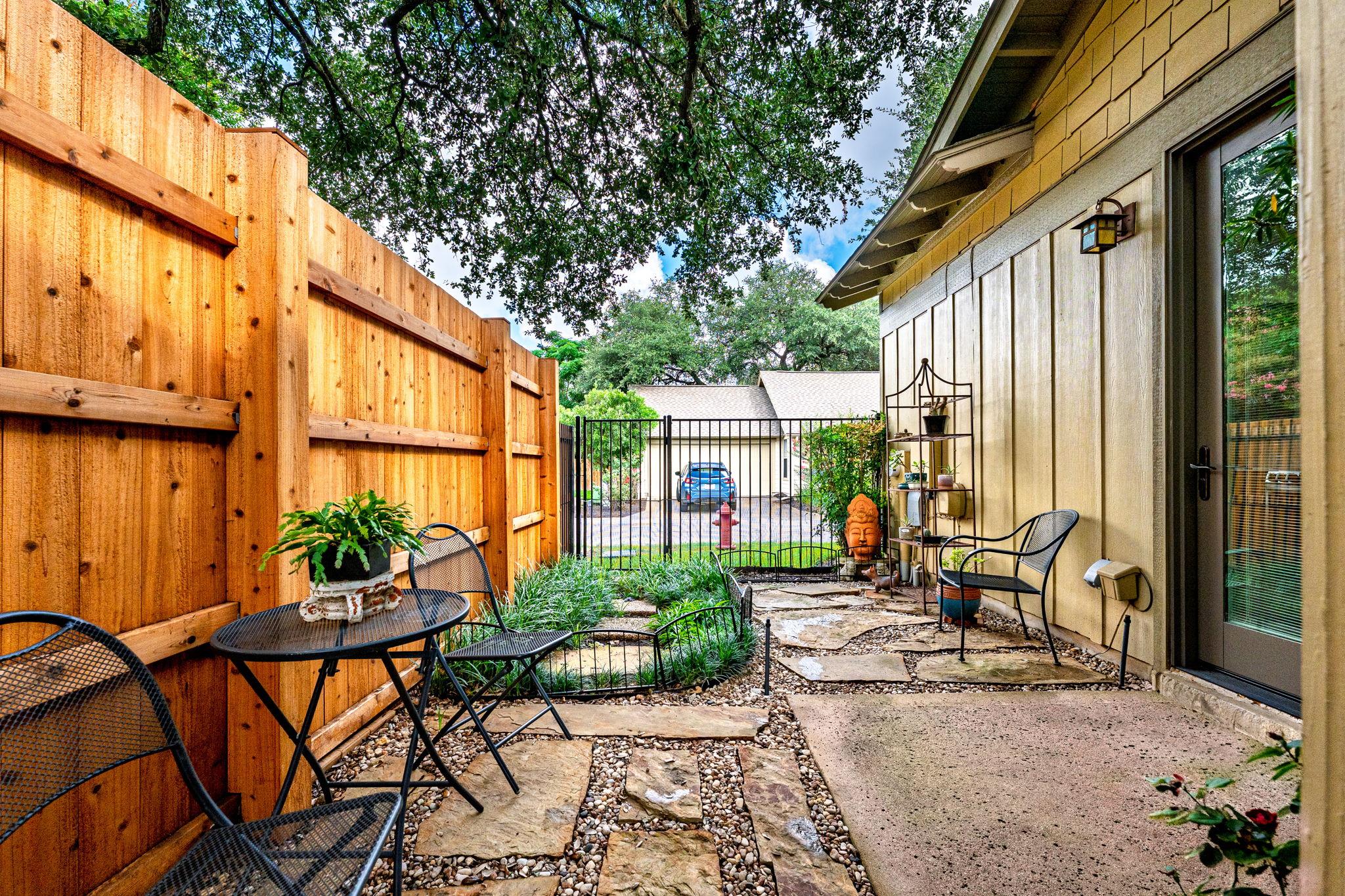 13604 Caldwell DR