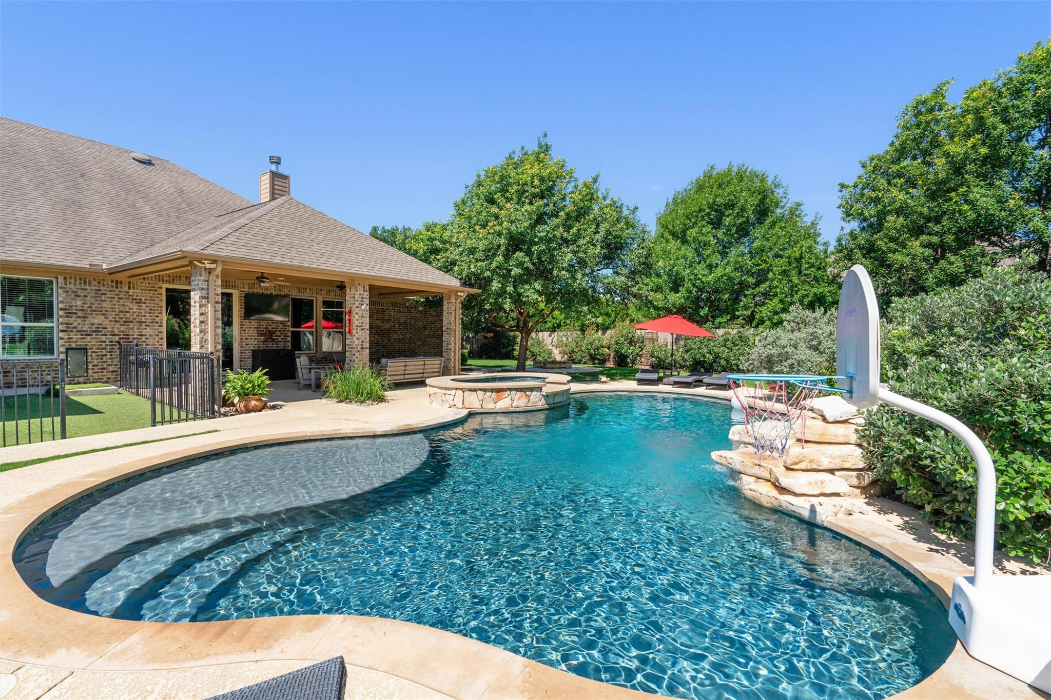 409 Summer Vista CV
