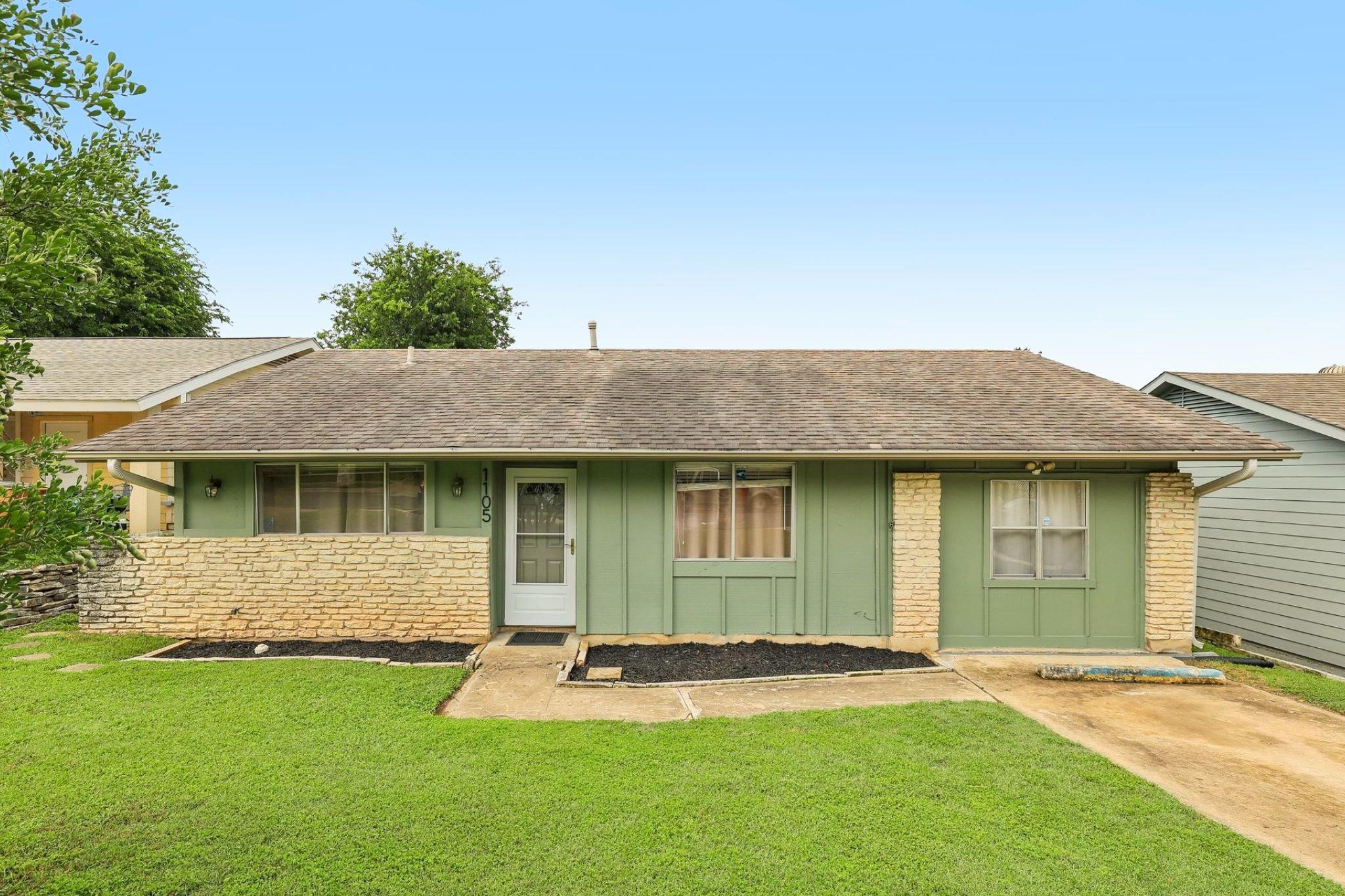1105 Blue Ridge DR