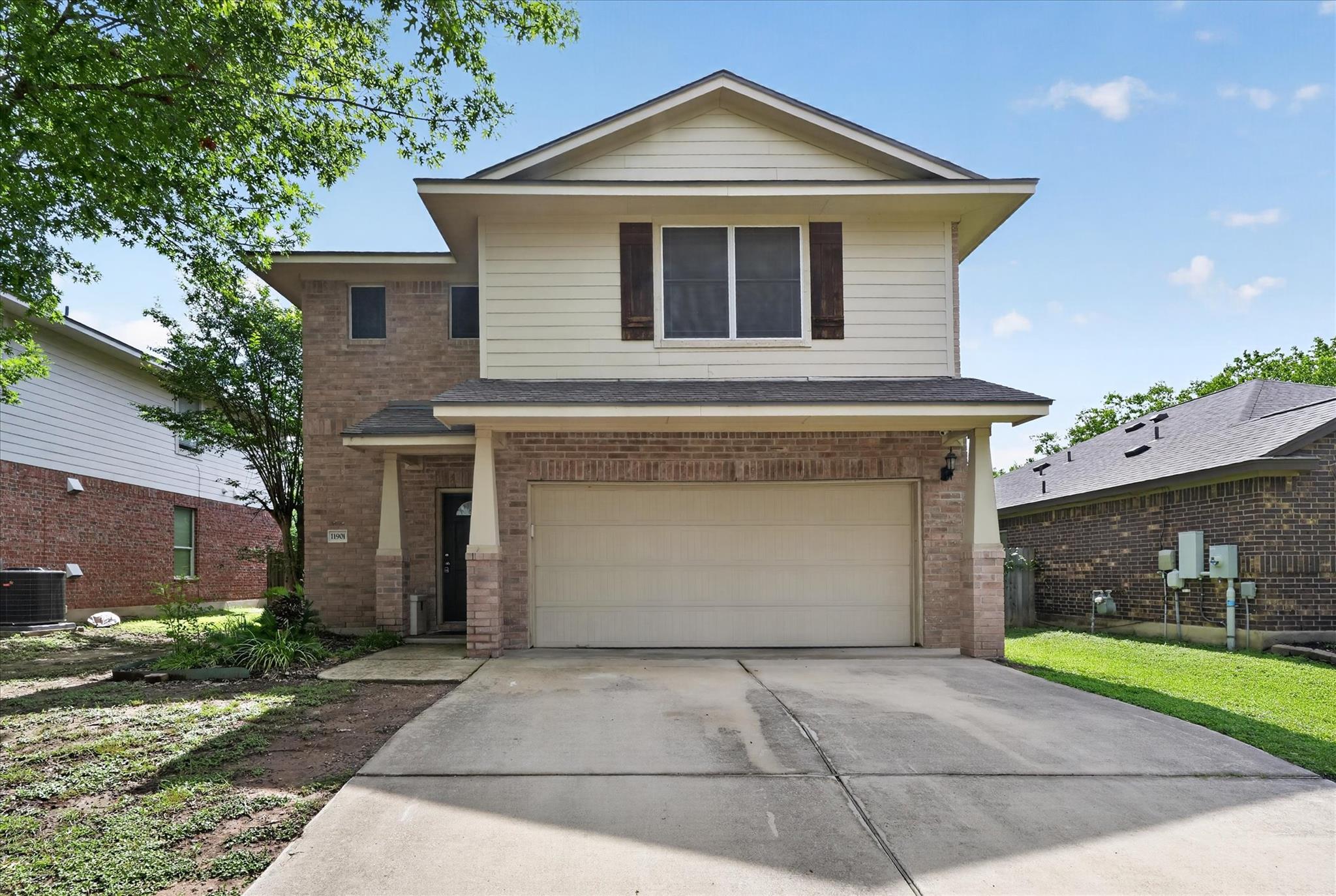 11901 Buzz Schneider LN