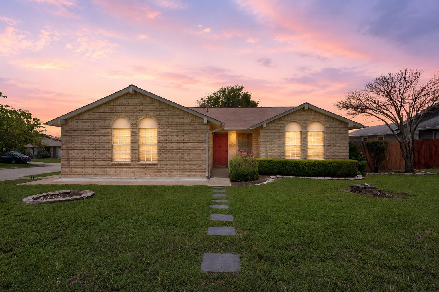 1006 Edgerly LN