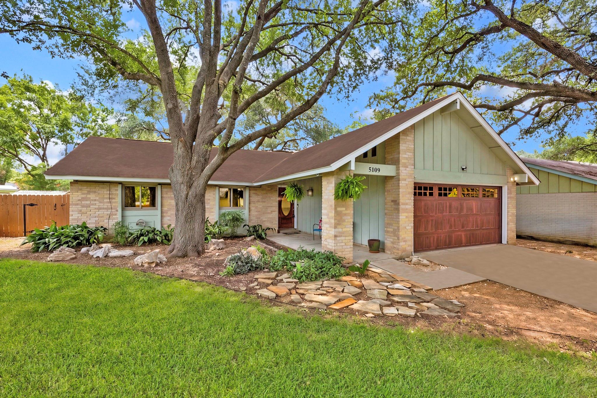 5109 Fort Mason DR