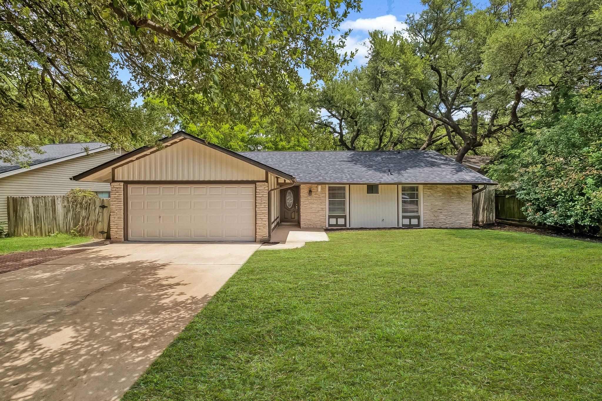 10417 Firethorn LN