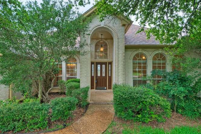 8703 Bluegrass DR