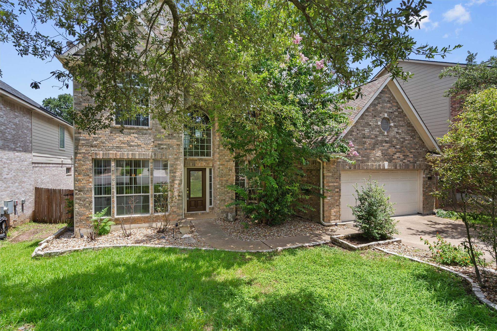 9013 Sautelle LN