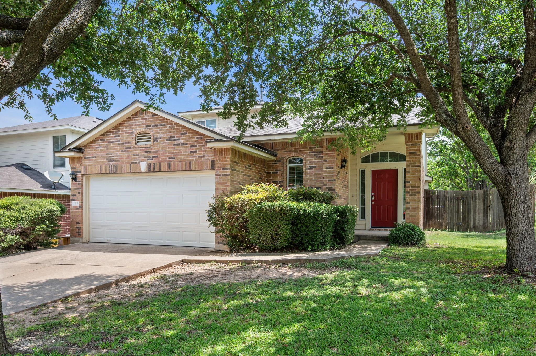 1519 Plume Grass PL