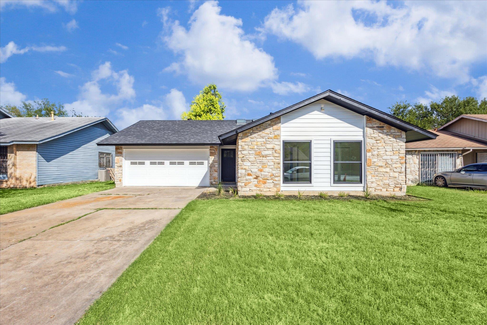 6411 Sandshof DR